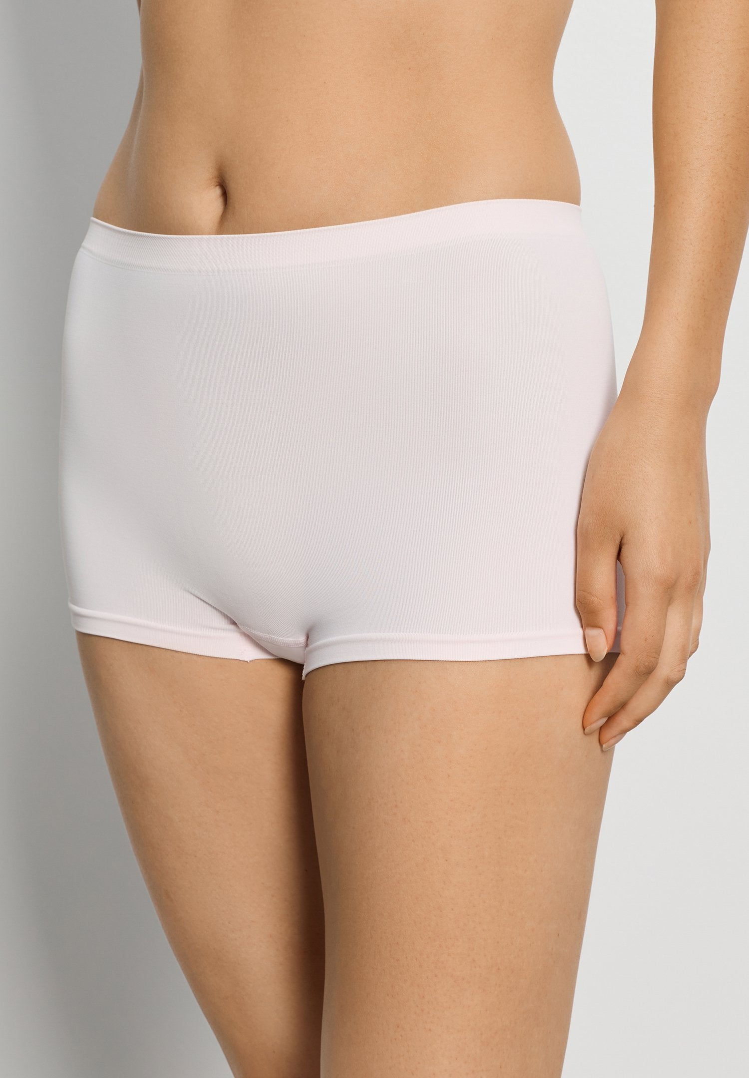 hanro-touch-feeling-panty-honeydew-microfaser-halbhoch image 2