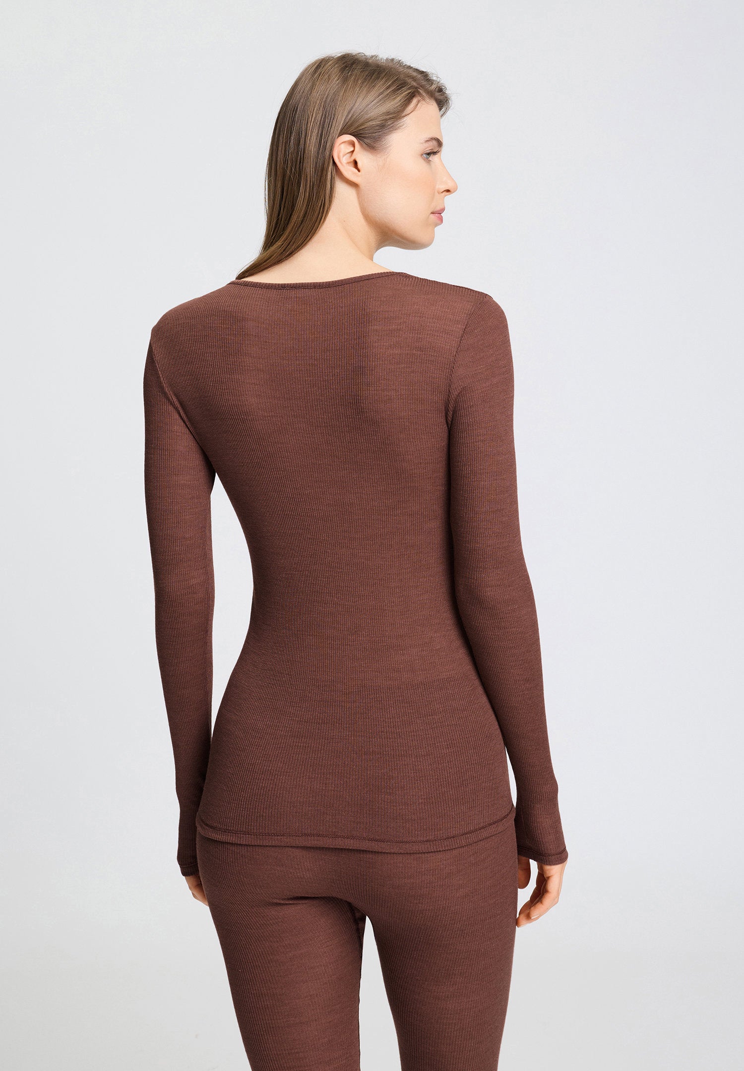hanro-woolen-lace-shirt-damen-cinnamon-wolle-seide image 5