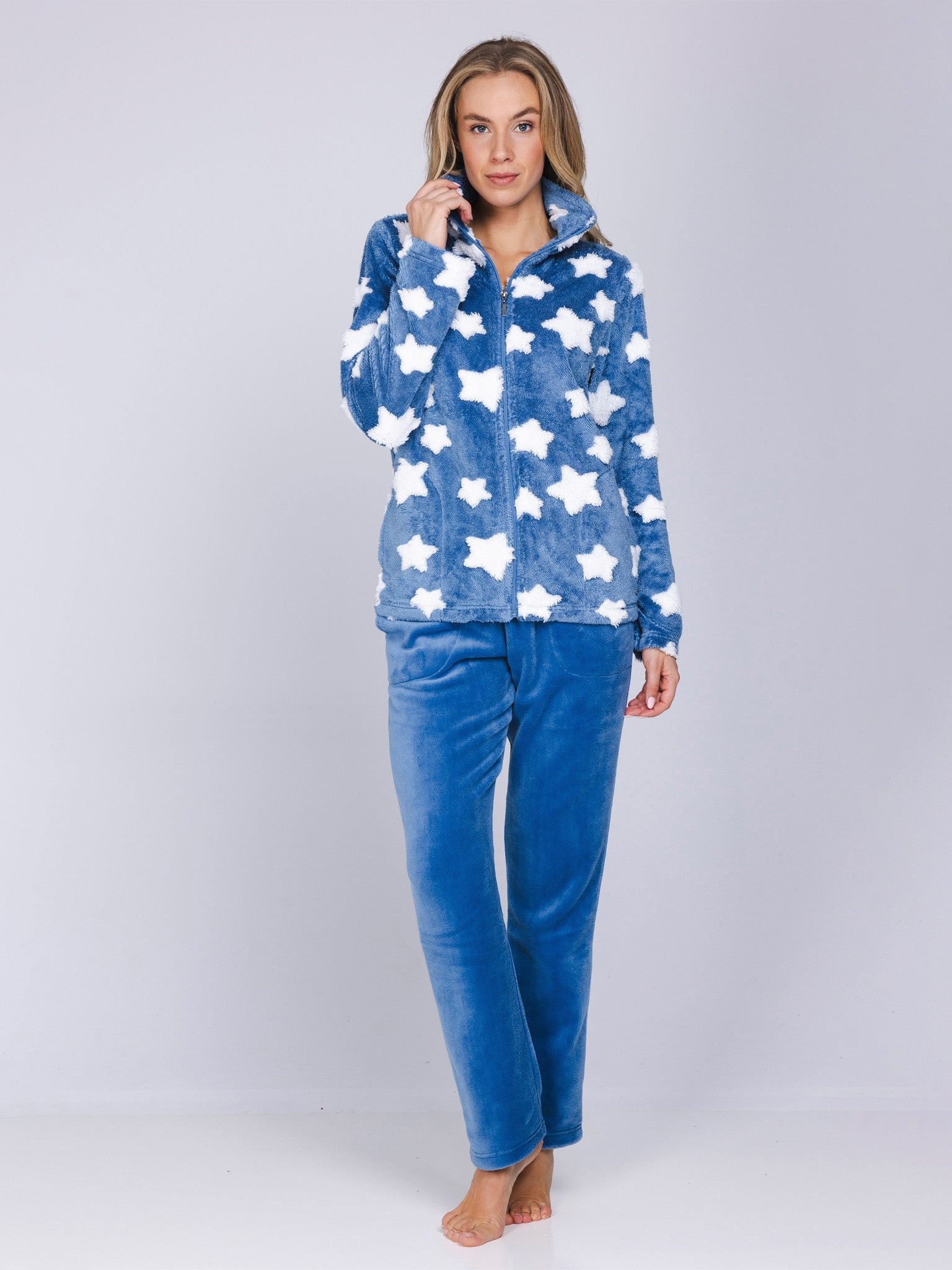 myrebelle-starry-nights-hausanzug-fleece-blau-sterne image 4