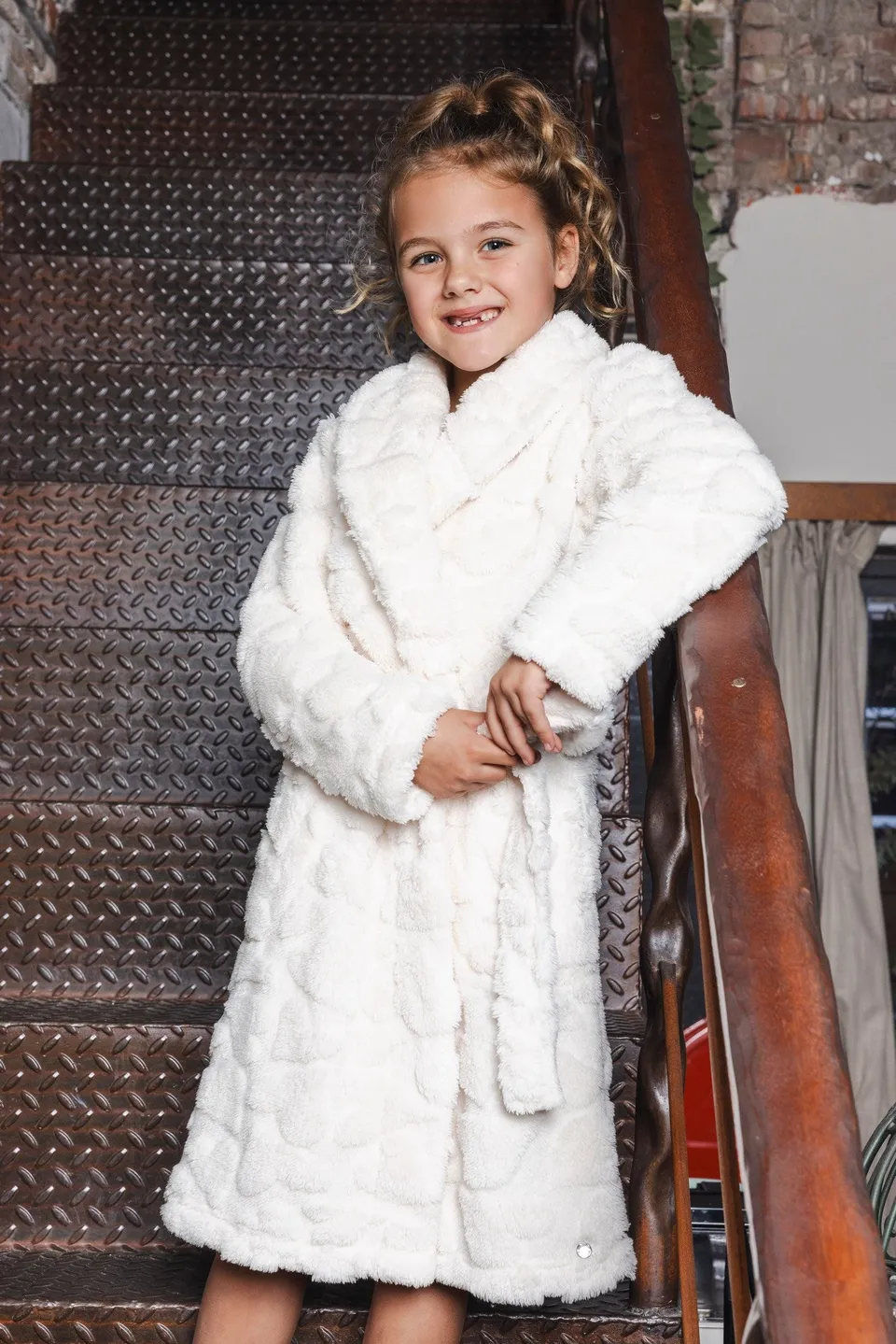myrebelle-endless-love-kinderbademantel-wei-herz-fleece image 1