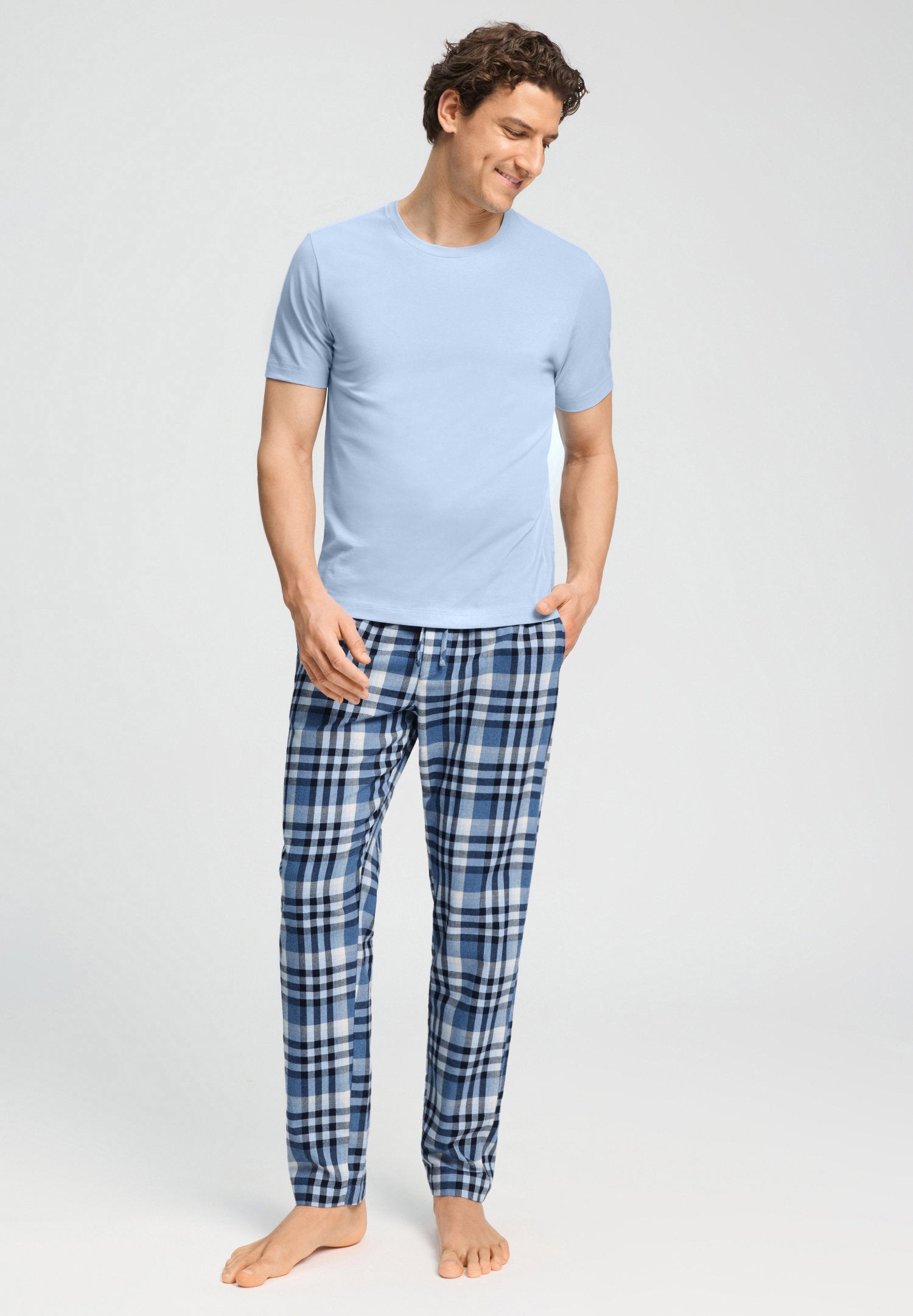 hanro-cozy-comfort-pyjamahose-pacific-squares-flanell image 5
