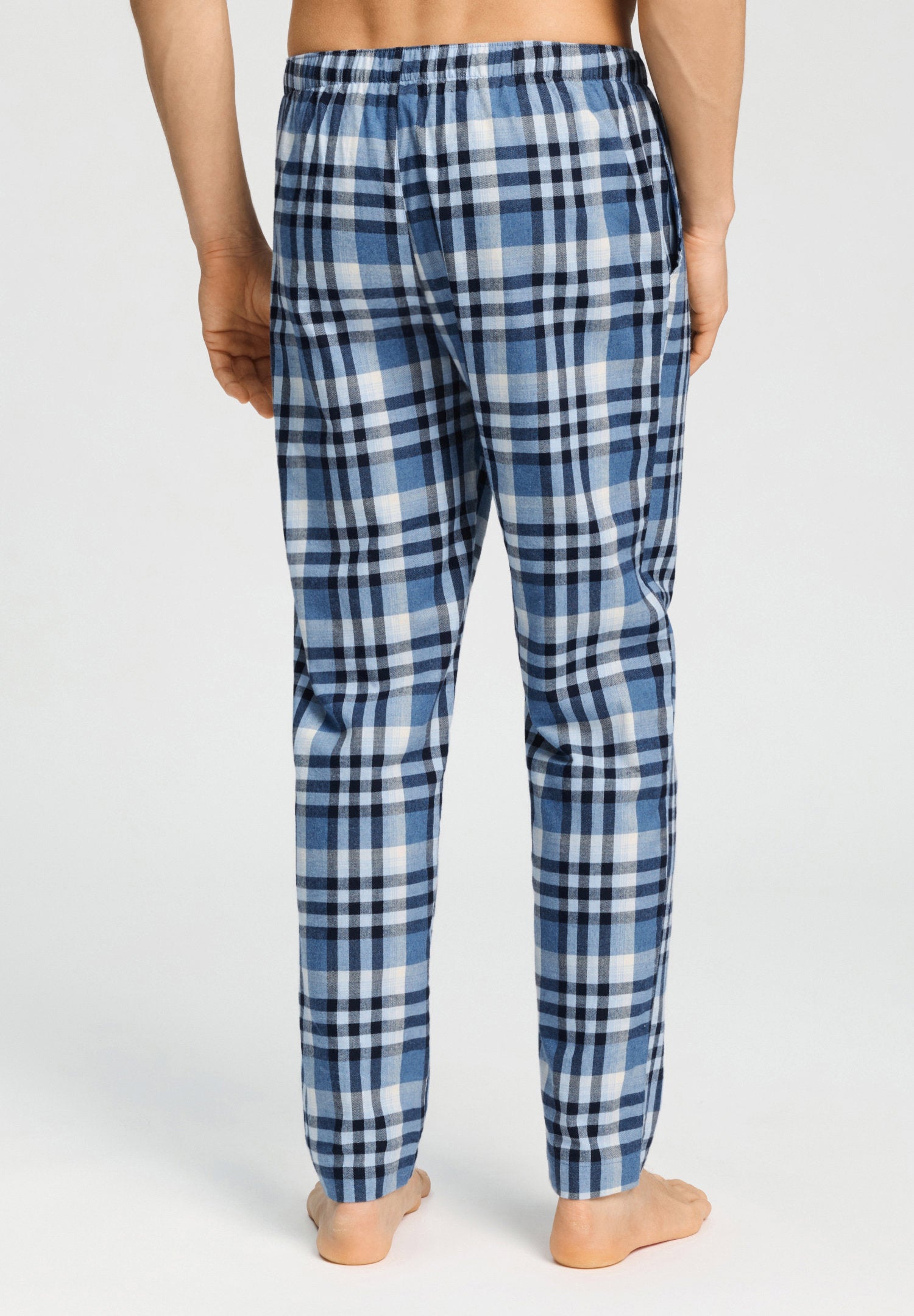hanro-cozy-comfort-pyjamahose-pacific-squares-flanell image 4