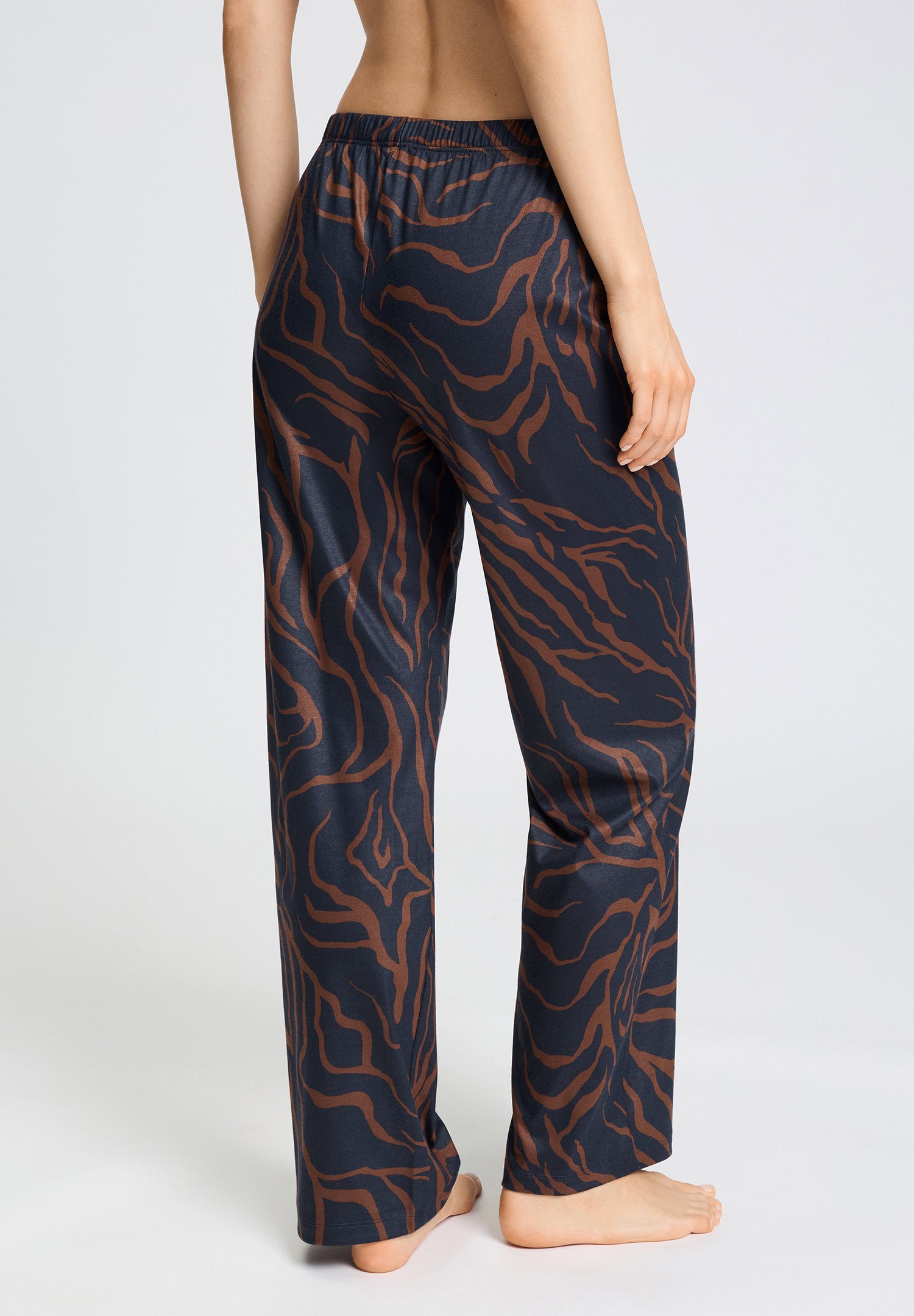 hanro-loungy-nights-long-pants-pyjamahose-navy-baumwolle image 4