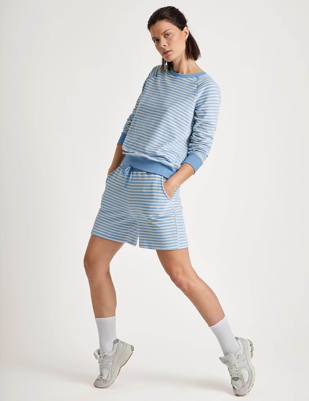 calida-favourites-lounge-velours-pullover-endless-sky-48-50 image 4