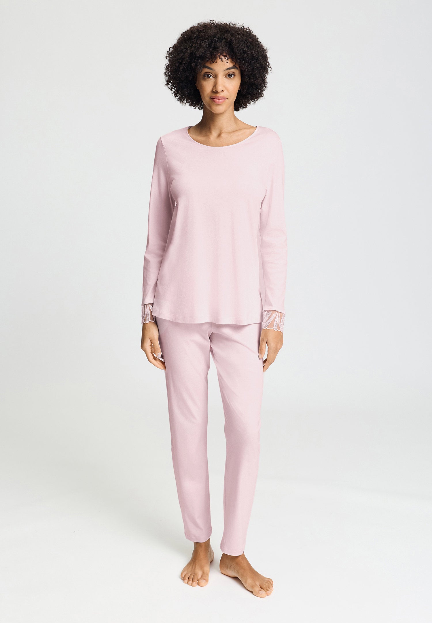 hanro-rosaria-pyjama-langarm-rose-bath-baumwolle-stickerei image 2