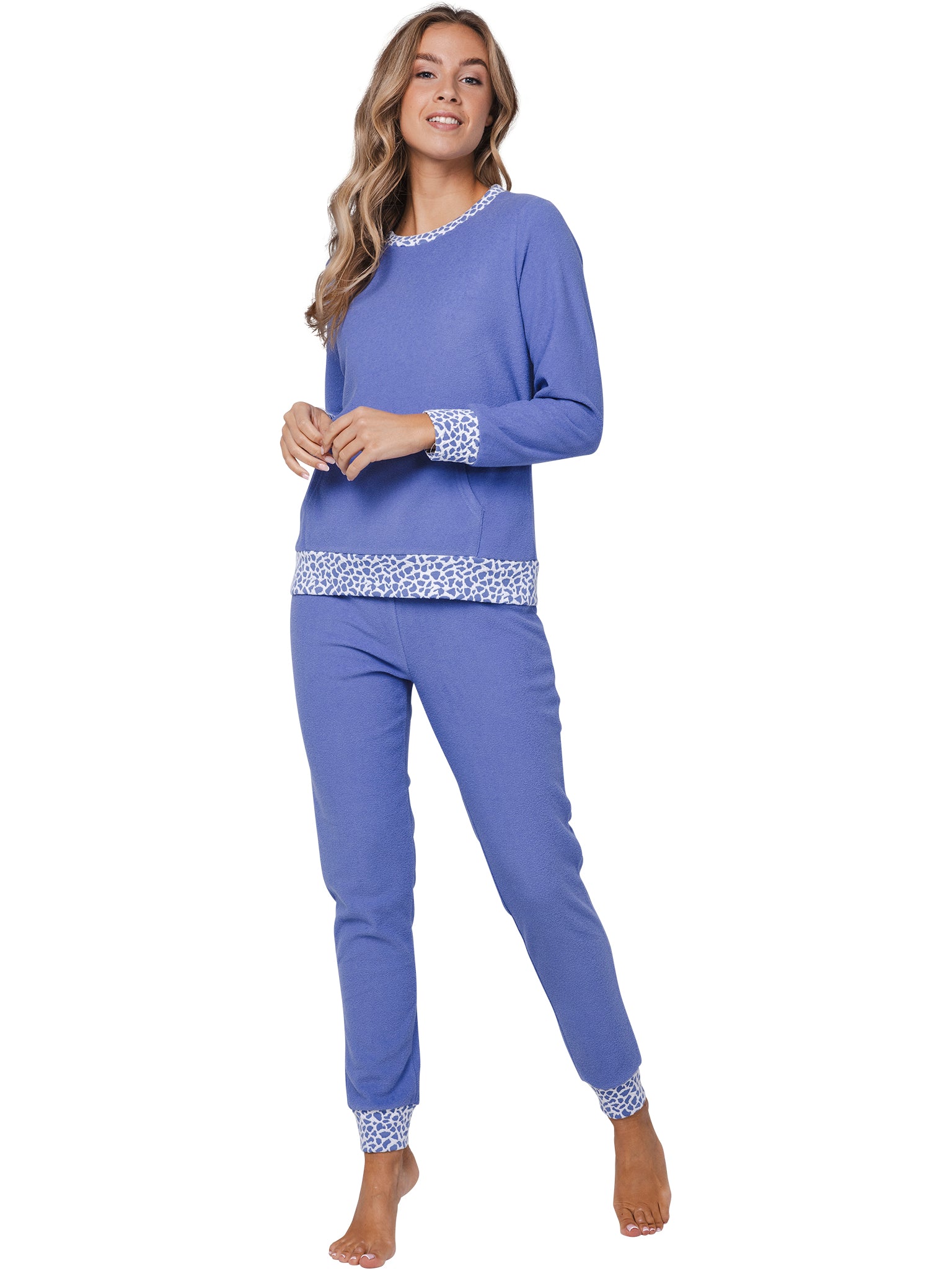 rebelle-frozen-sky-frottee-pyjama-blau-animal-print image 3