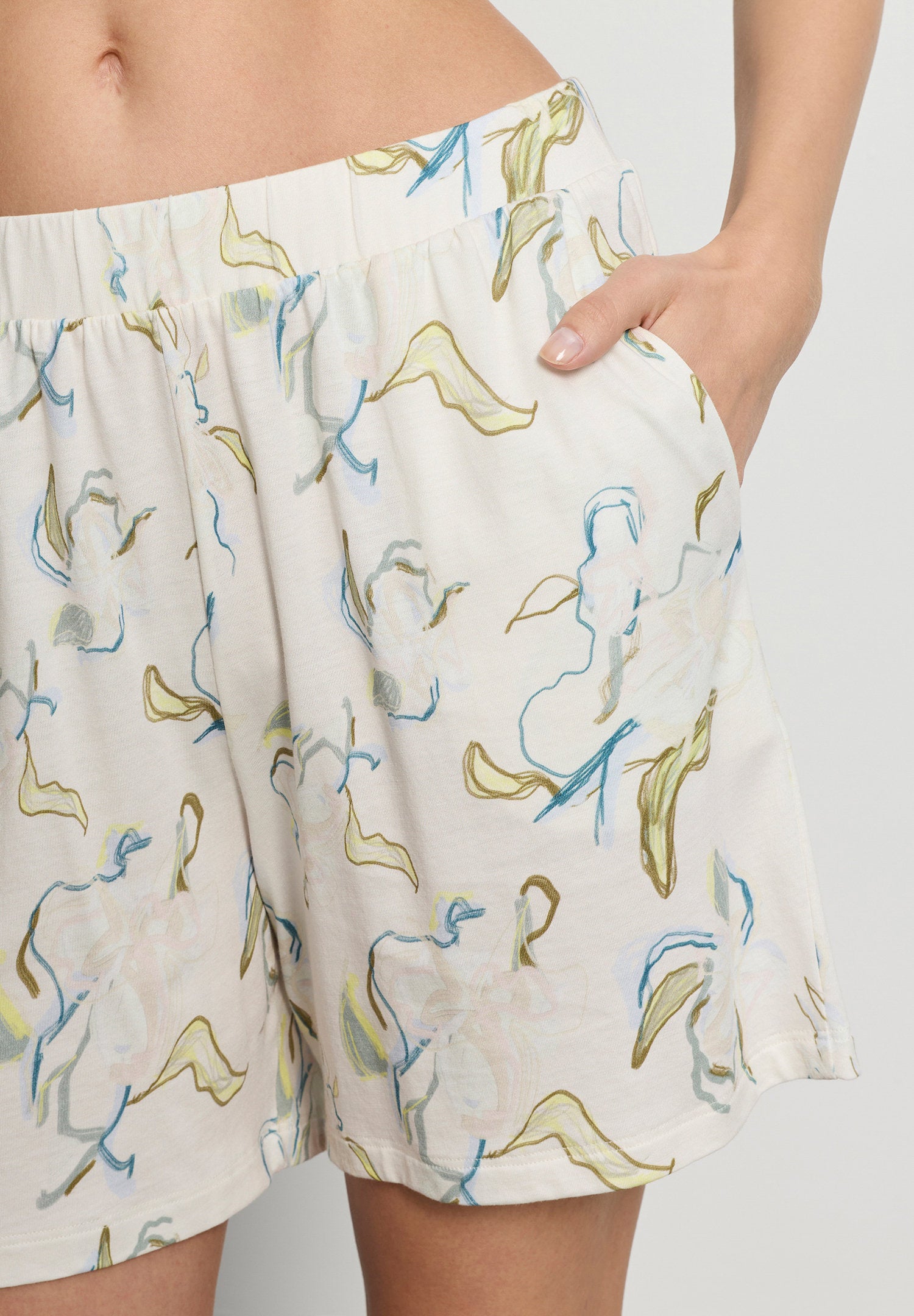 hanro-sleep-lounge-short-pants-shorts-flowing-paint-tencel image 6