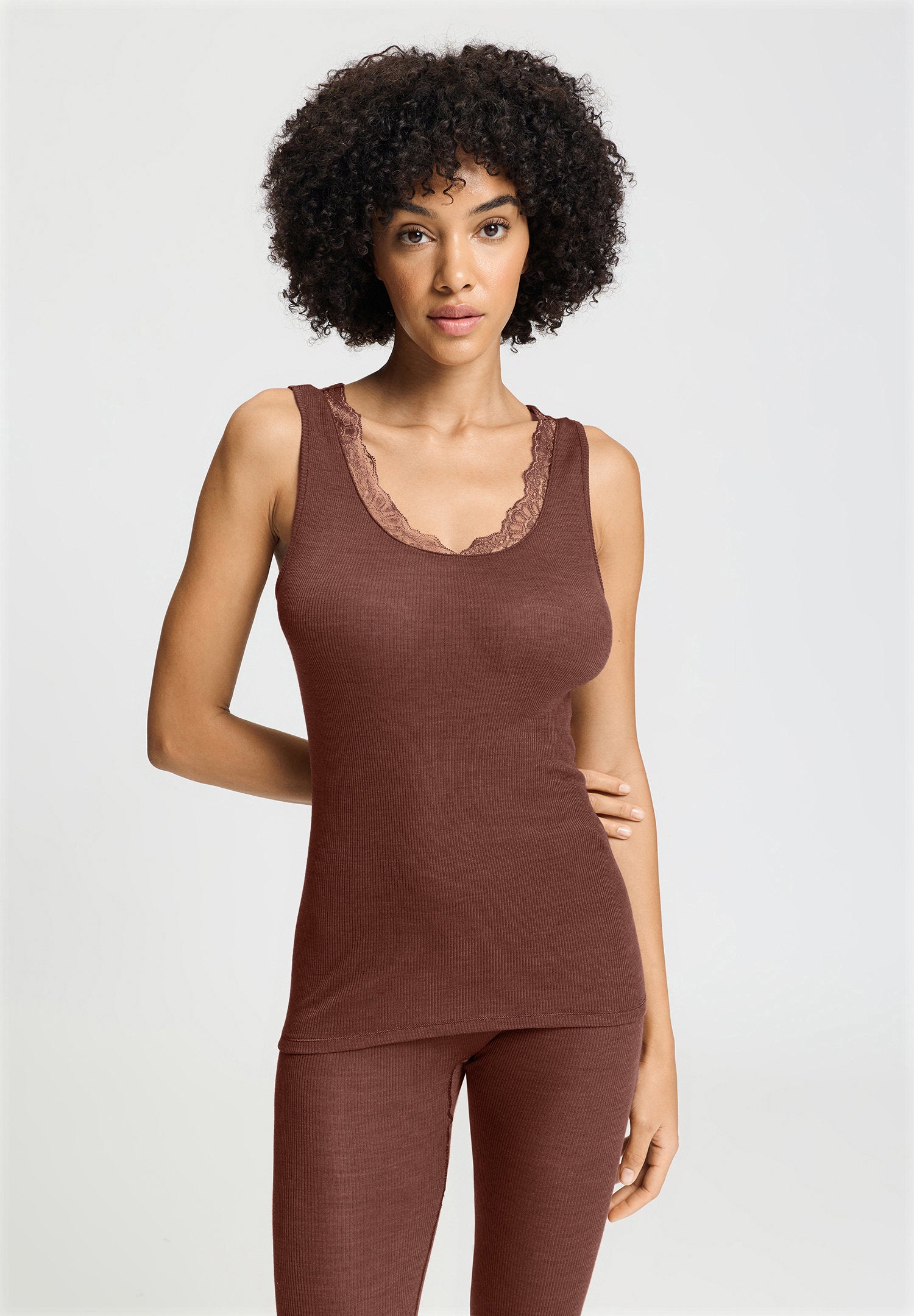hanro-woolen-lace-tank-top-cinnamon-merino-seide image 2