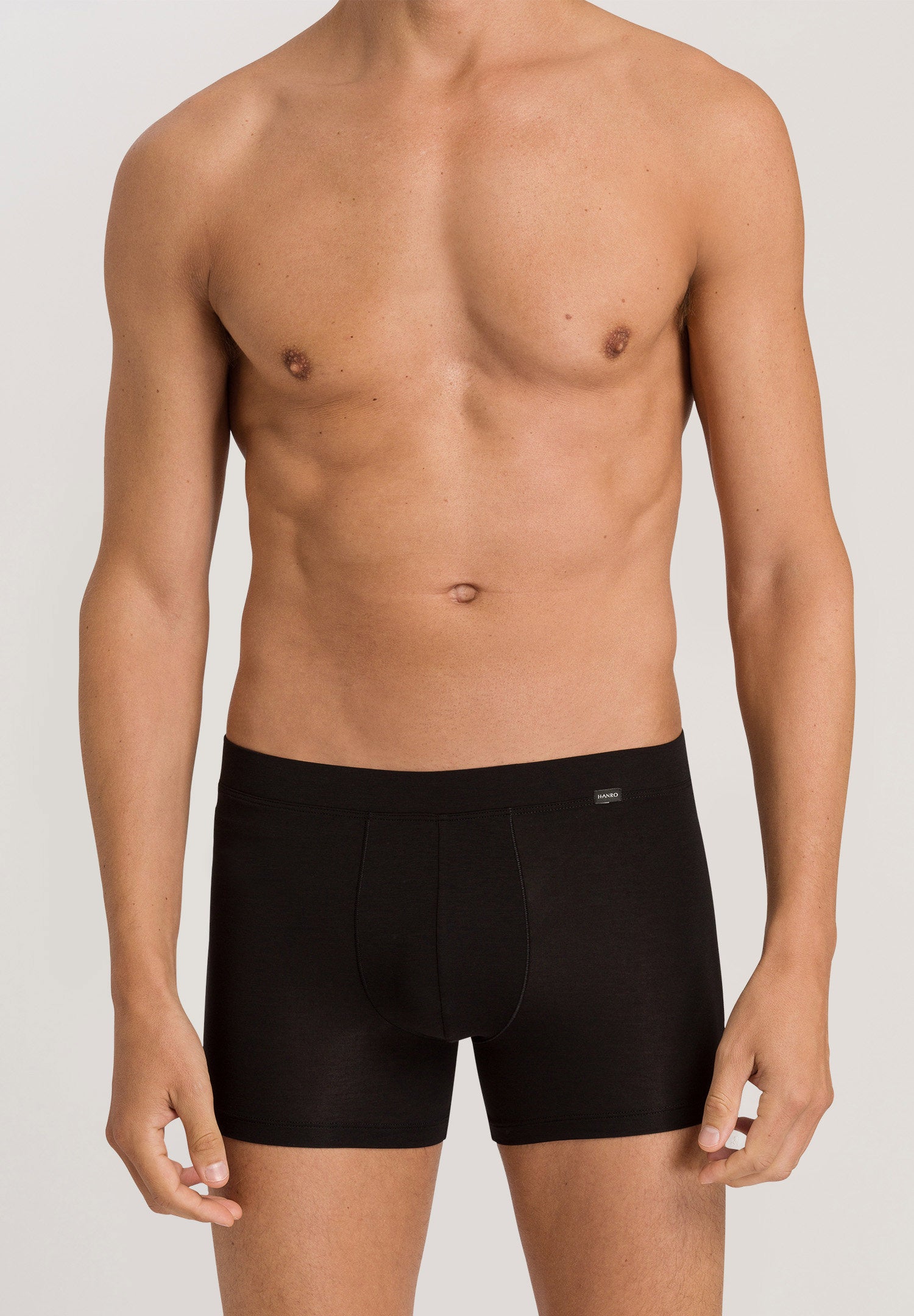hanro-natural-function-boxer-short-lang-deep-black-tencel image 2