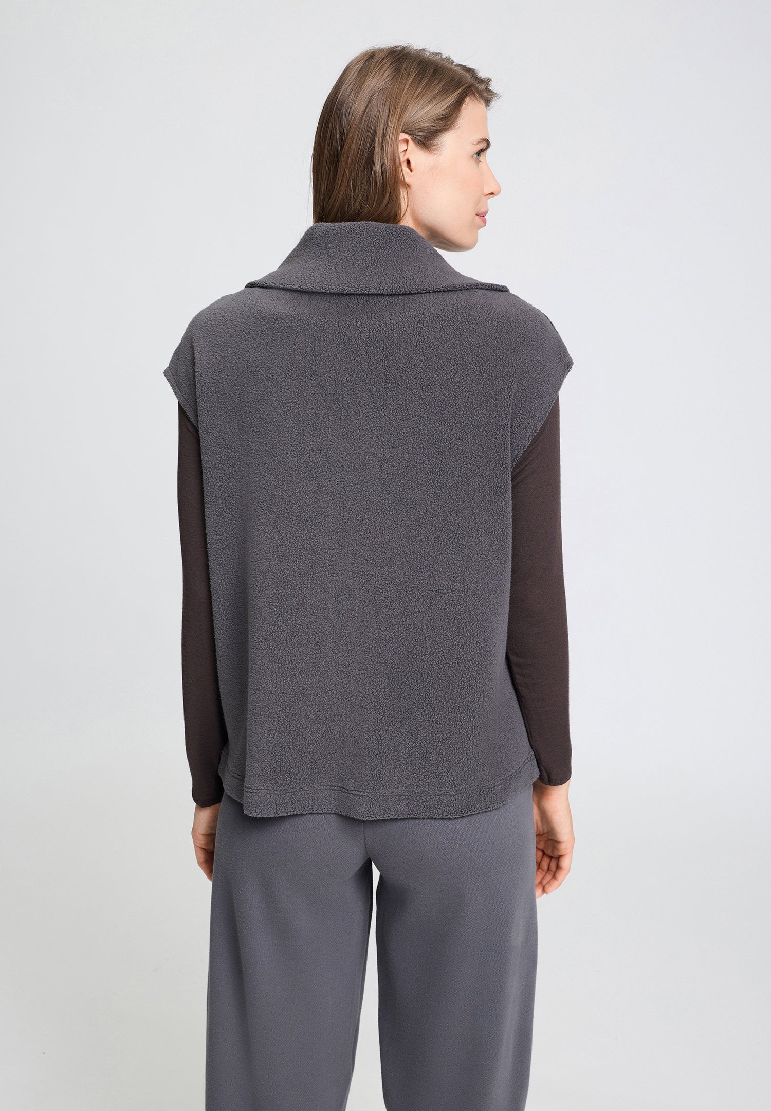 hanro-easy-wear-teddy-weste-rei-verschluss-boulevard-baumwolle image 4
