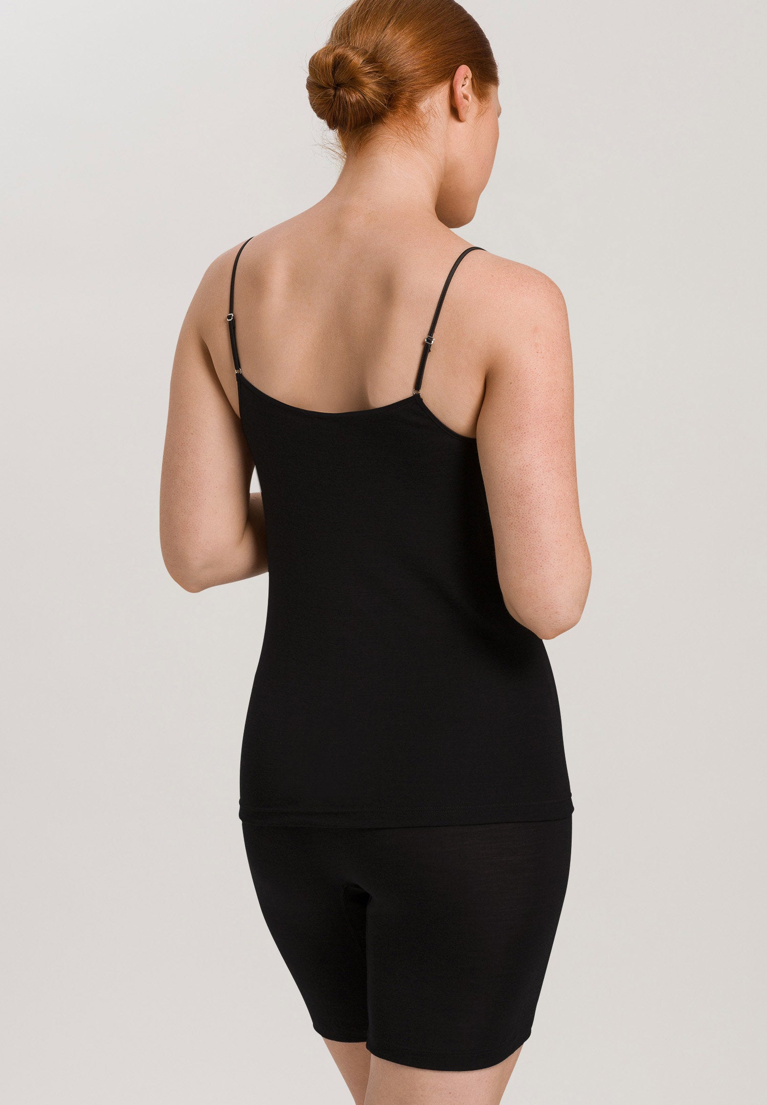 hanro-woolen-silk-spaghetti-top-schwarz-wolle-seide image 4