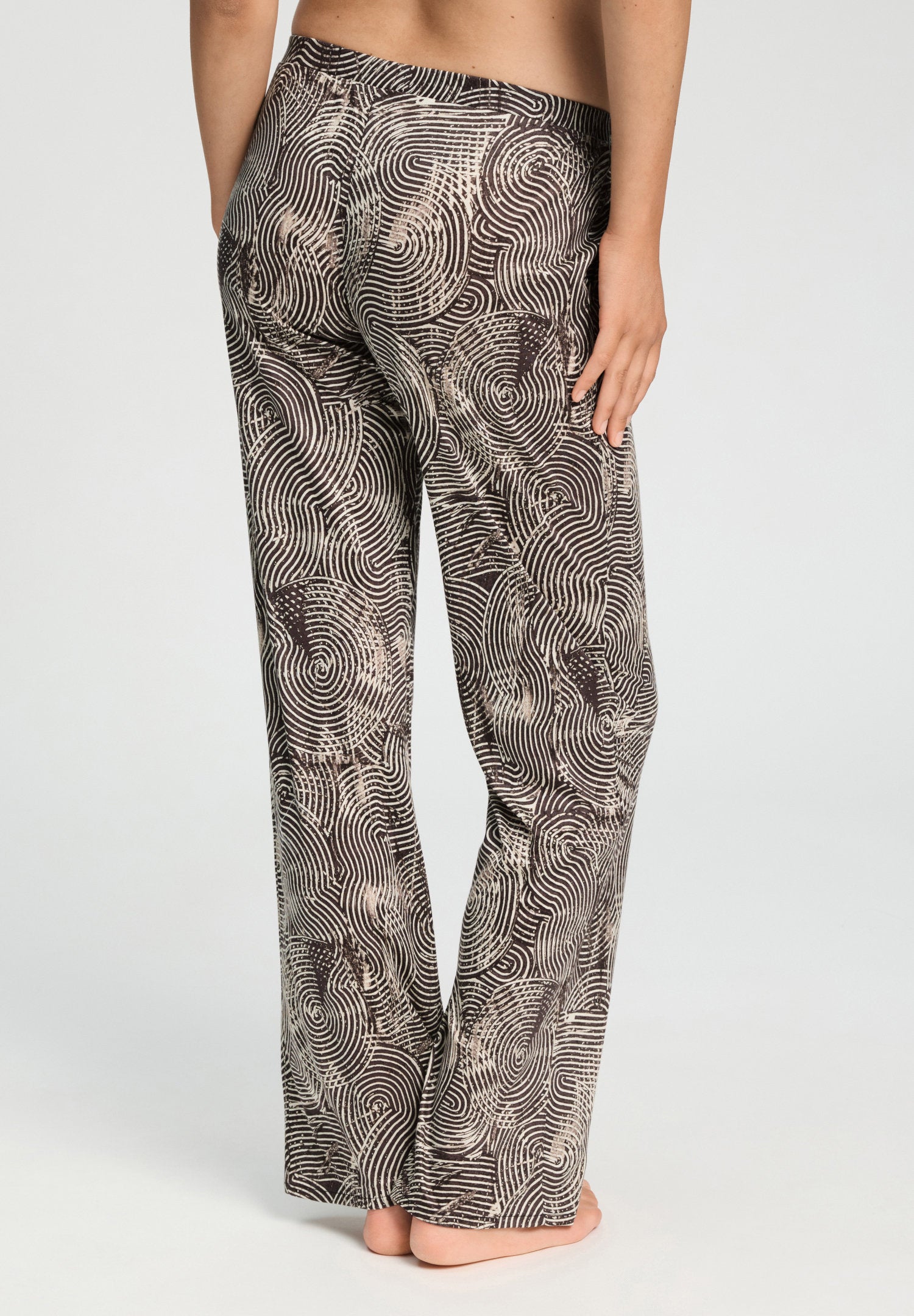 hanro-tania-hose-calm-systems-tencel-loungewear-damen image 4