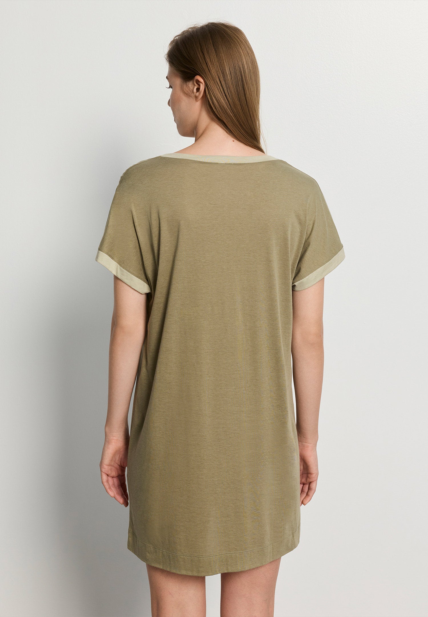 hanro-laura-s-slv-nightdress-85cm-nachthemd-covert-green-modal image 4