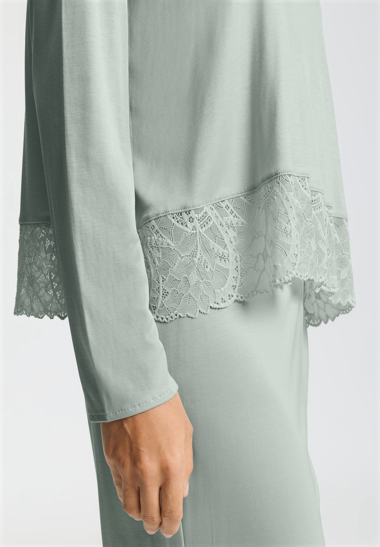 hanro-azelia-nw-l-slv-pajama-pyjama-mystic-breeze-spitze image 6