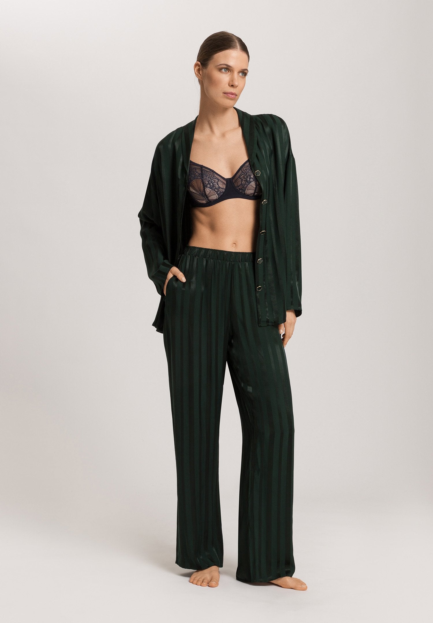 hanro-indra-pyjamahose-lang-dark-malachite-viskose-jacquard image 5