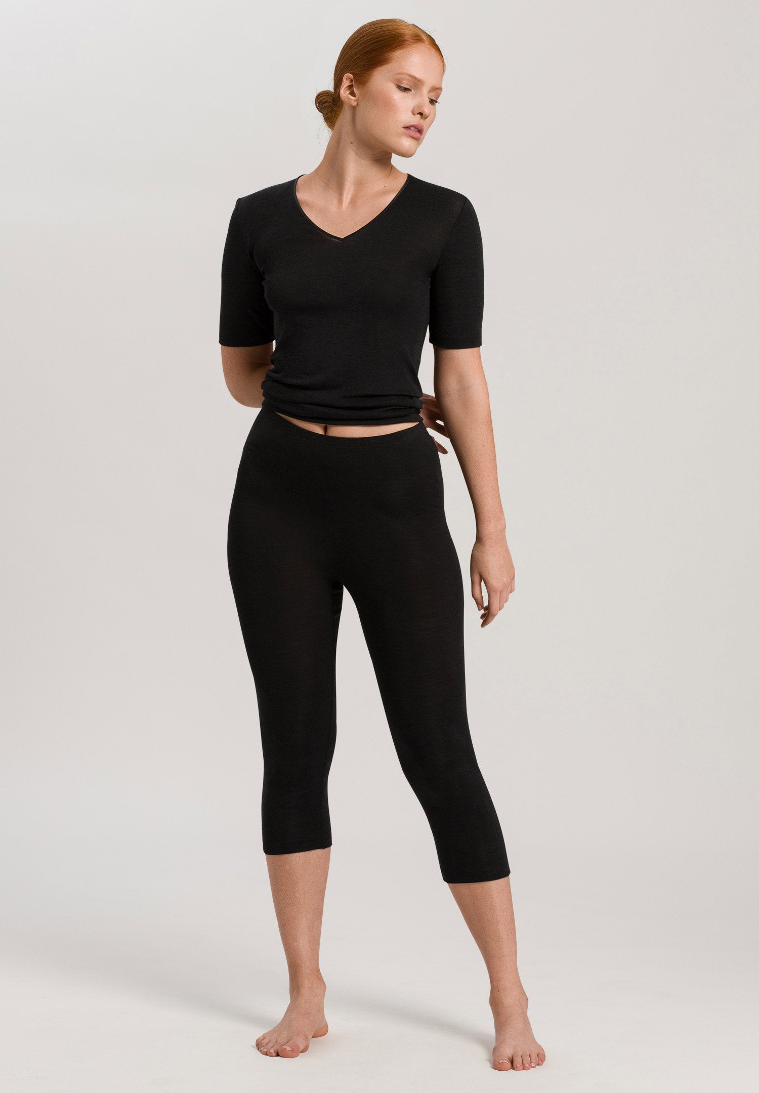 hanro-woolen-silk-kurzarm-shirt-schwarz-wolle-seide image 5