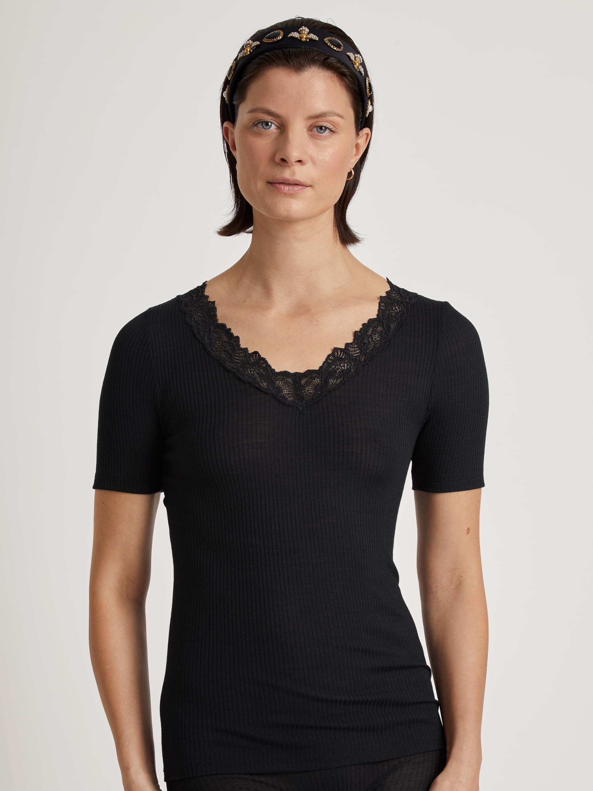 calida-silky-wool-joy-t-shirt-damen-spitze-schwarz image 2
