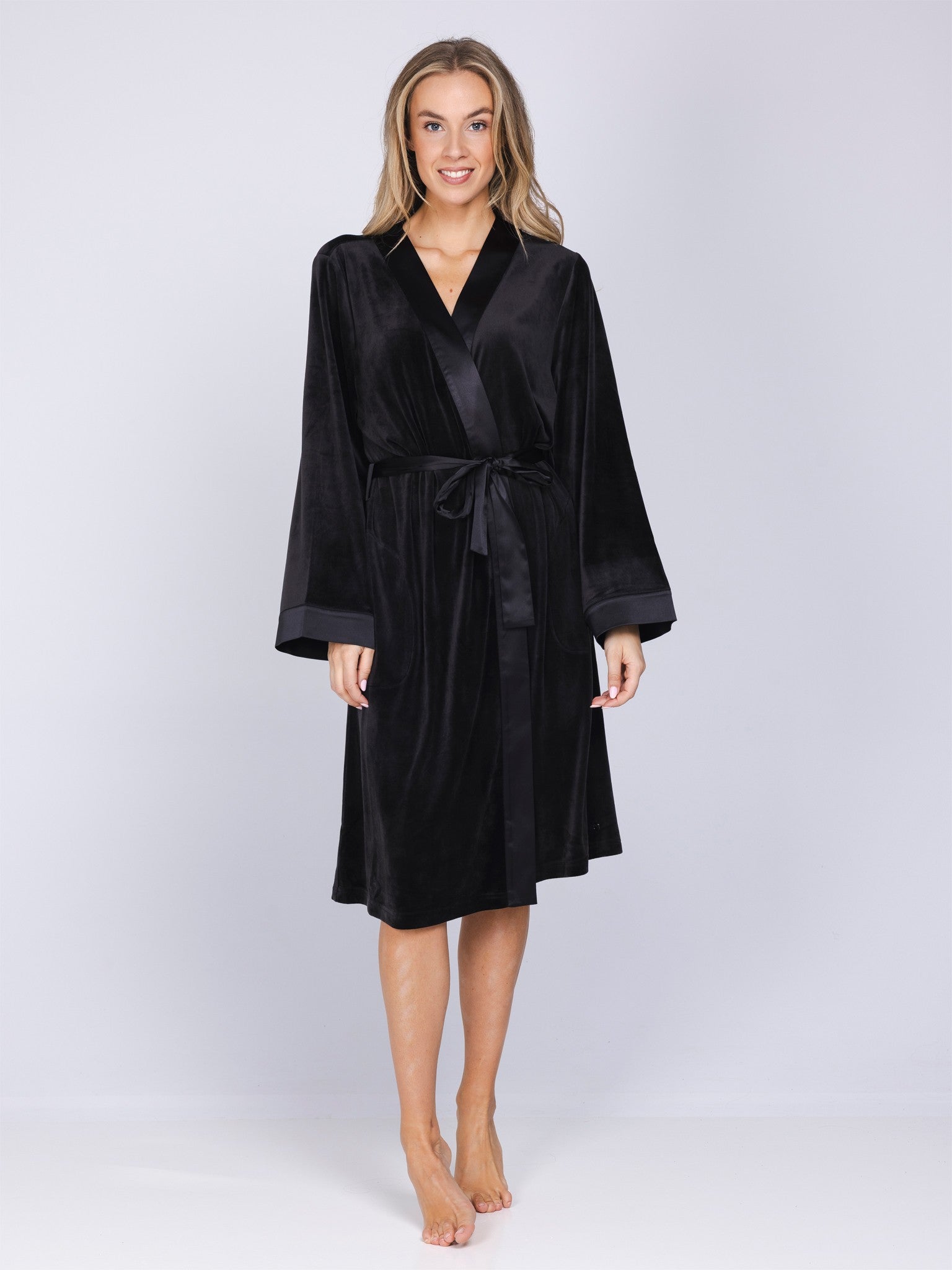 pastunette-premium-midnight-haze-bademantel-schwarz-velours image 3