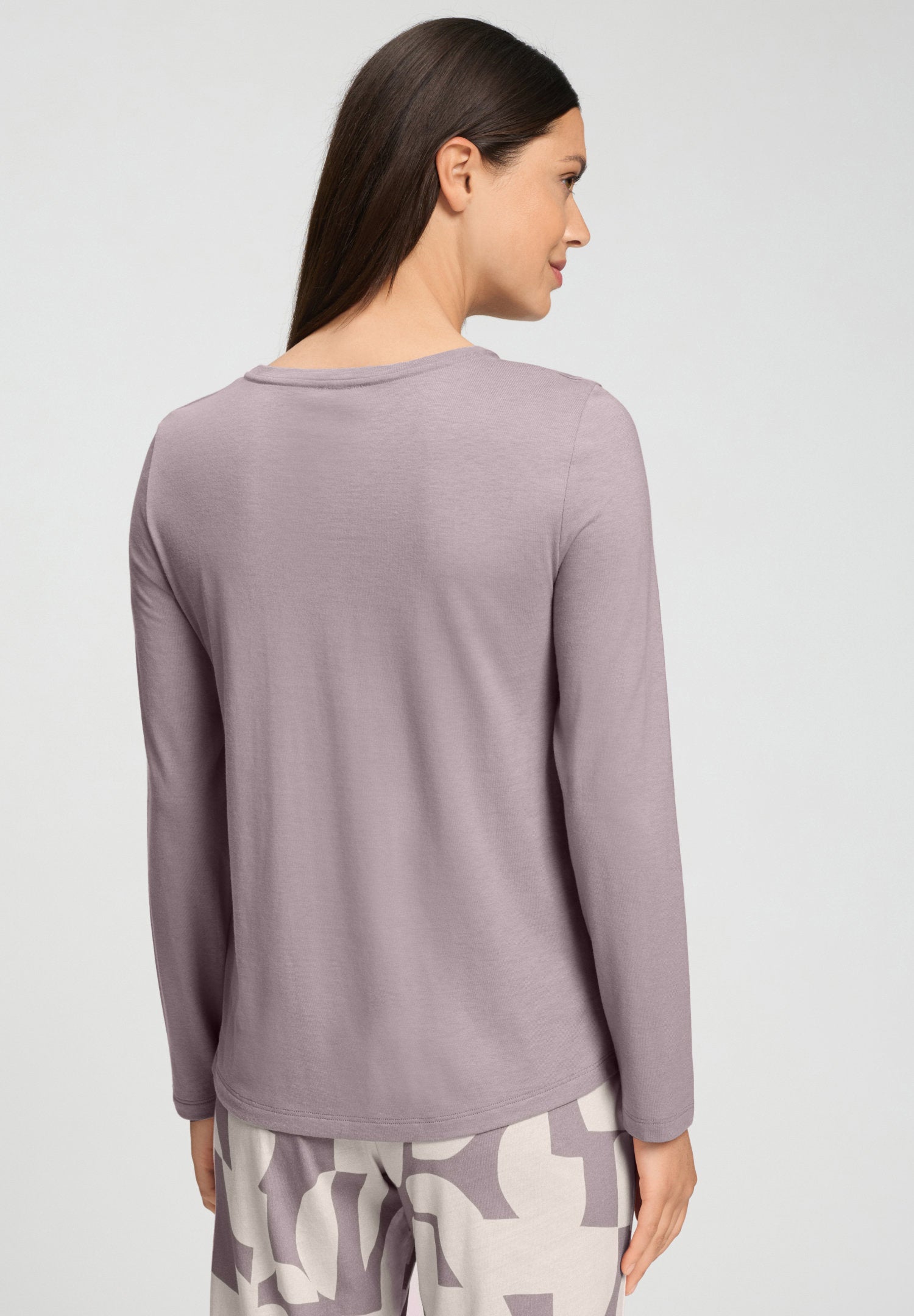 hanro-sleep-lounge-langarmshirt-stormy-rose-baumwolle-tencel-damen image 4