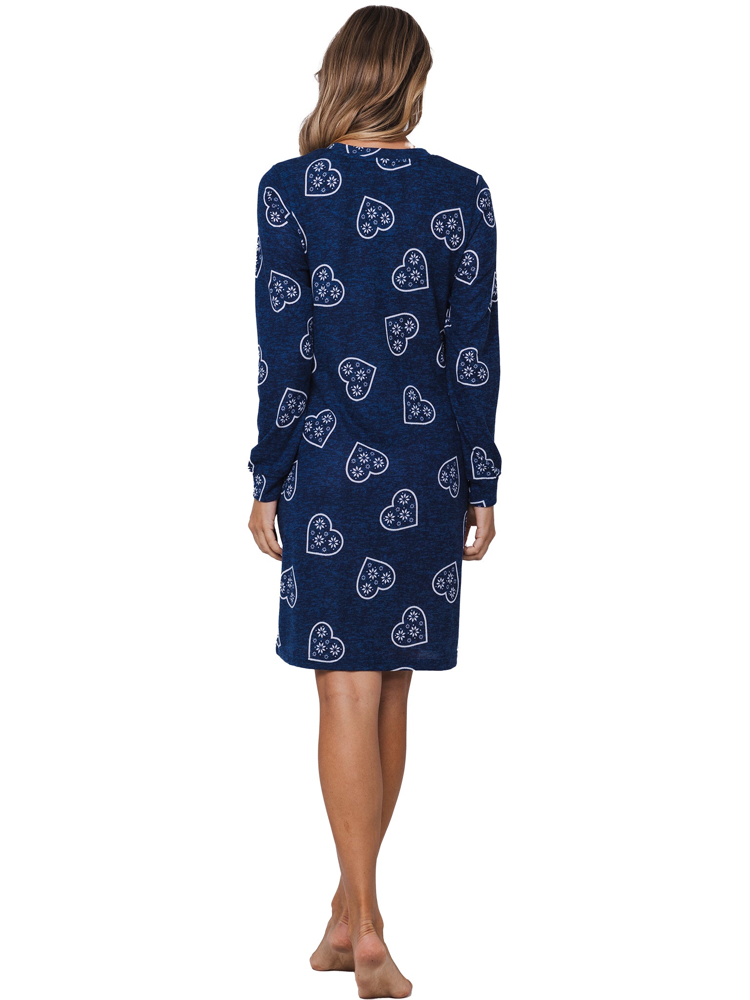 rebelle-aspen-ski-nachthemd-blau-herzen-fleece image 3