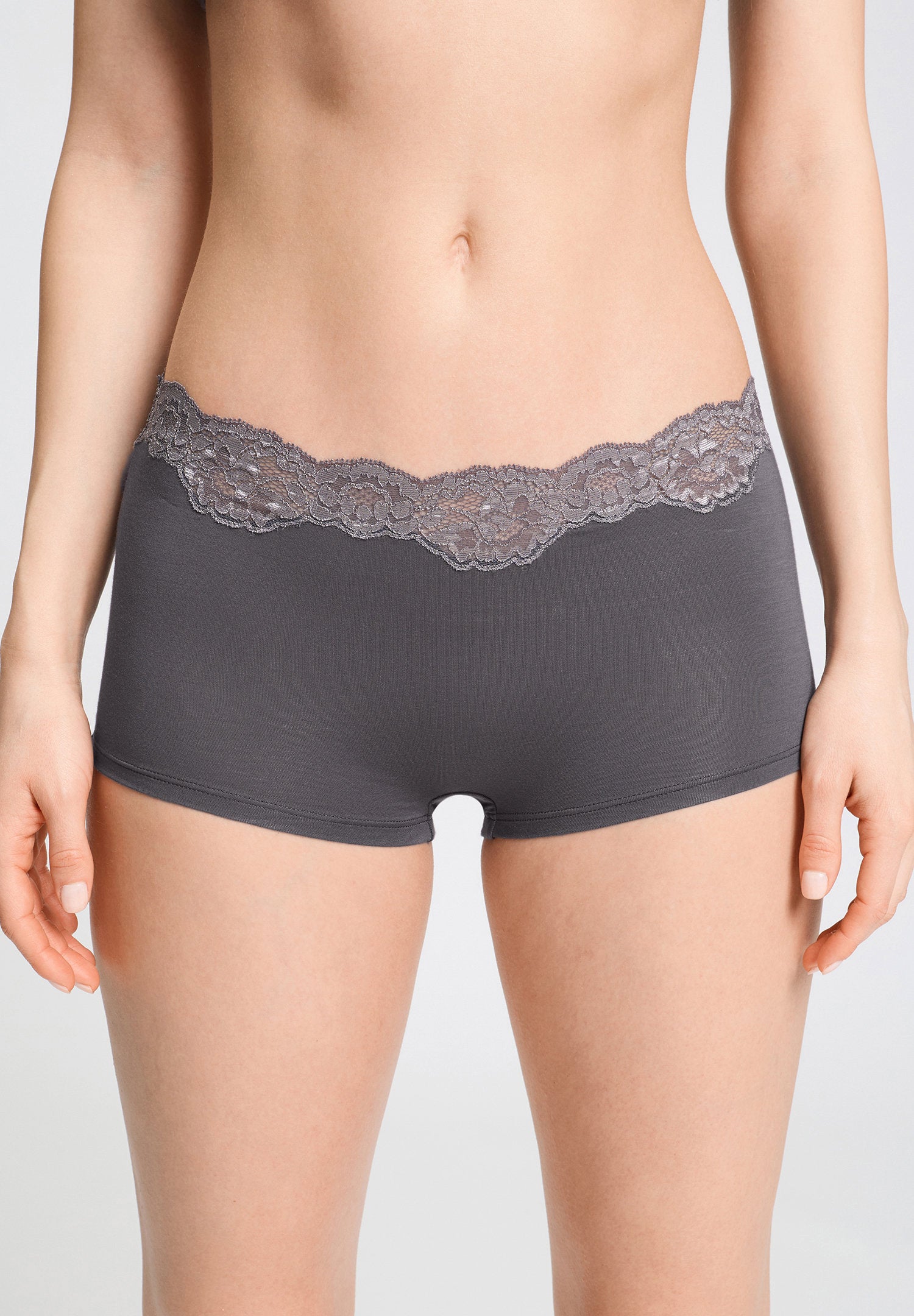 hanro-dana-panty-slip-boulevard-mit-spitze image 2