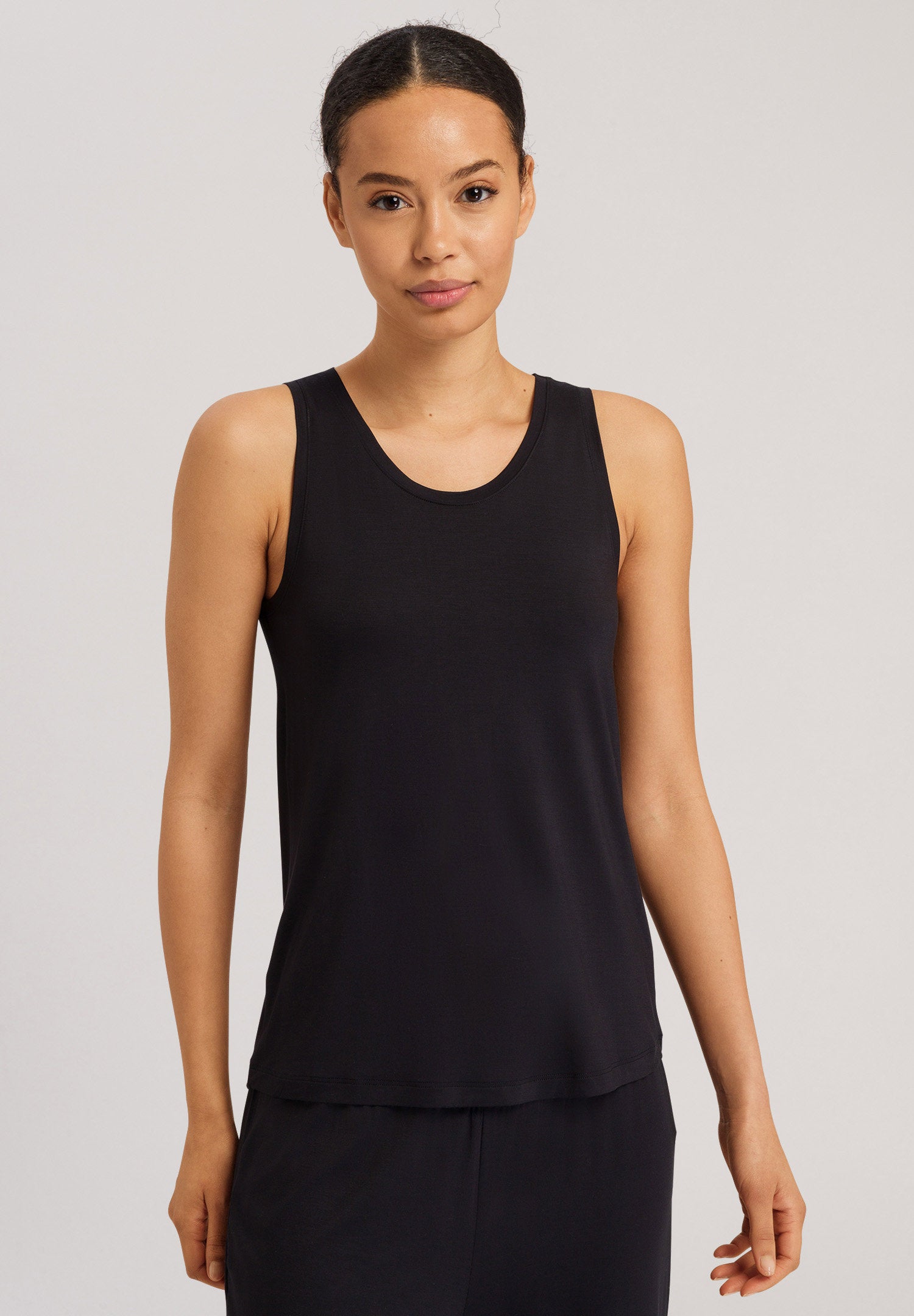hanro-yoga-tank-top-078794-damen-top-black-beauty-tencel image 2
