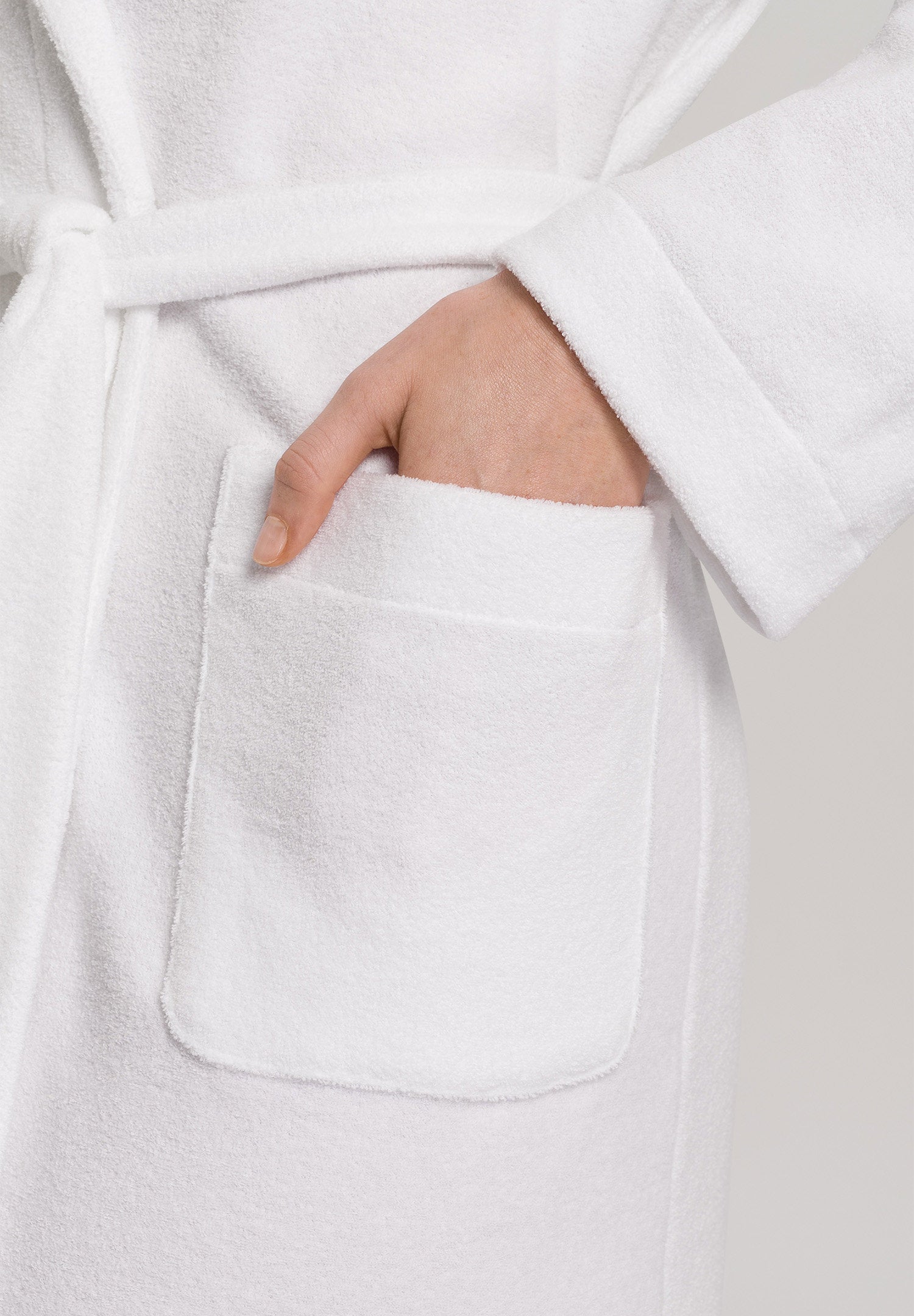 hanro-selection-robe-077127-morgenmantel-wei-frottee-100cm image 6