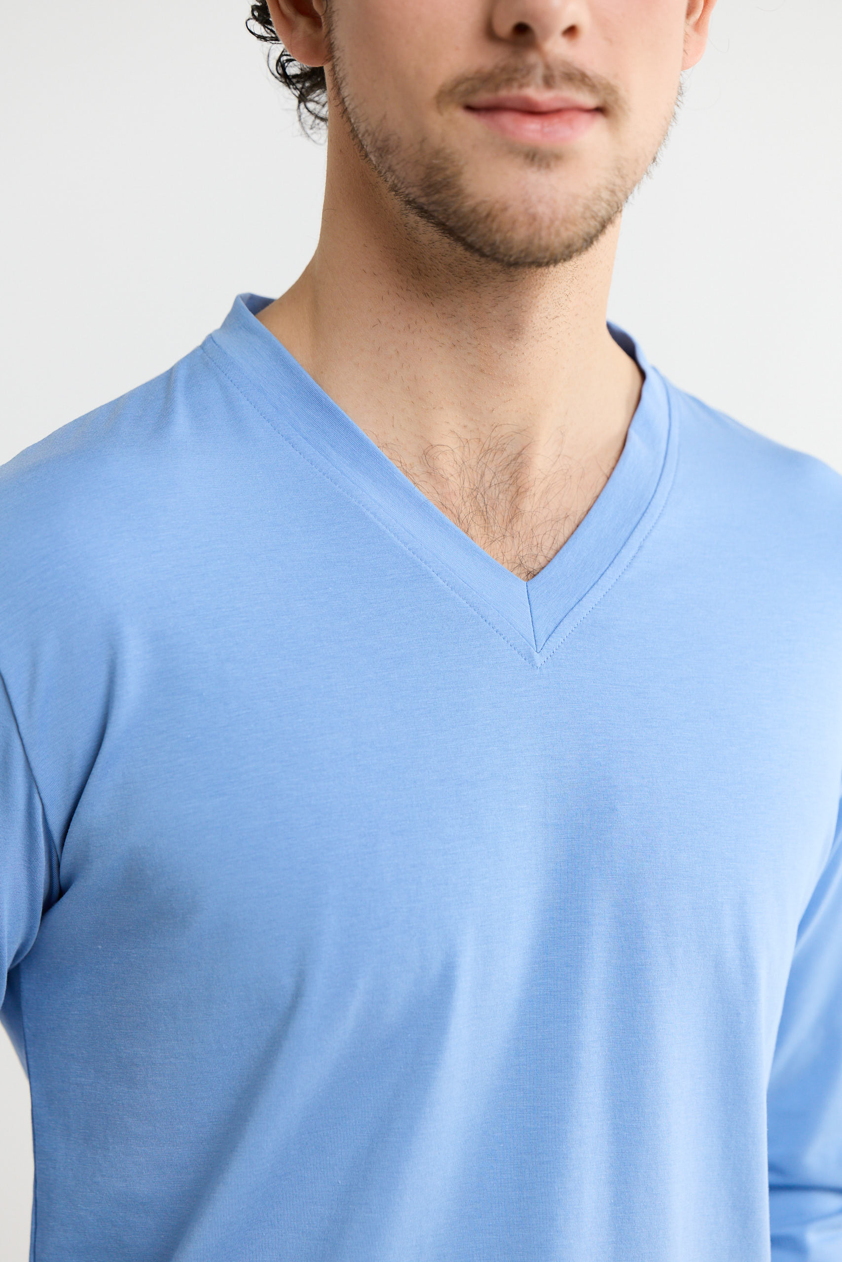sunday-in-bed-oscar-shirt-herren-v-ausschnitt image 2