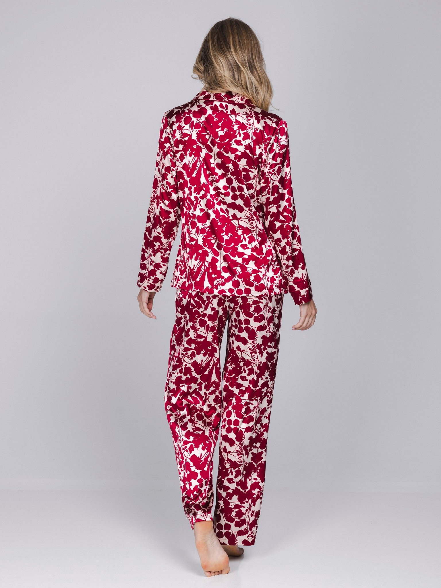 pastunette-premium-scarlet-bloom-pyjama-rot-satin-knopf image 4