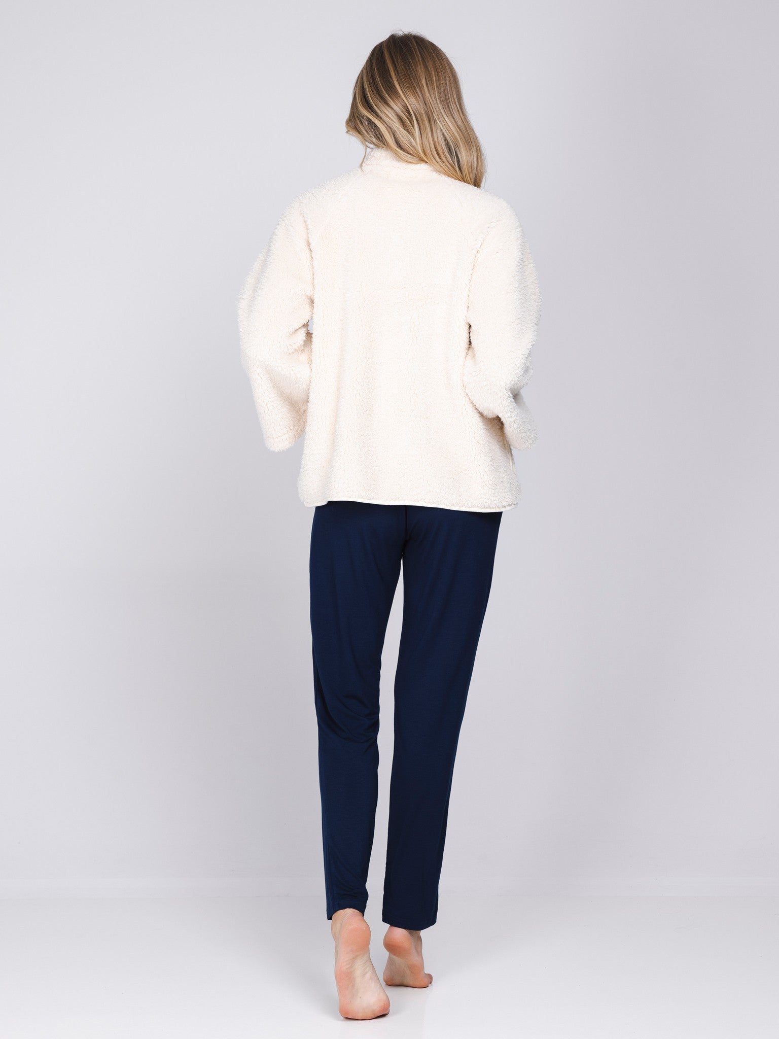 pastunette-premium-lounge-weste-wei-hausjacke image 6