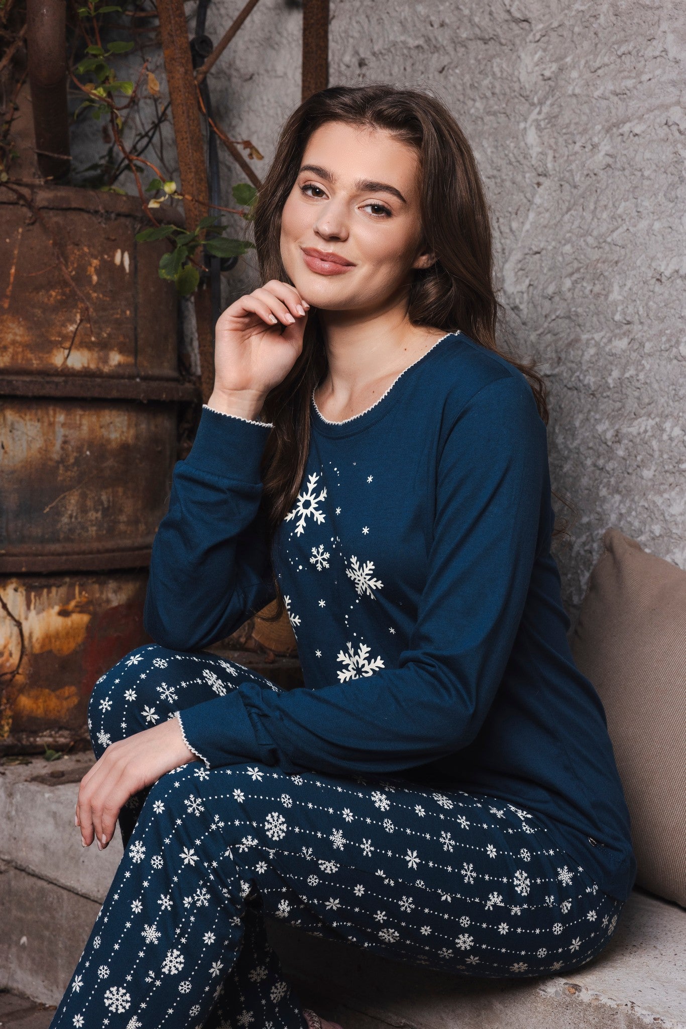myrebelle-snowy-sparkles-pyjama-bio-baumwolle-dunkelblau image 2