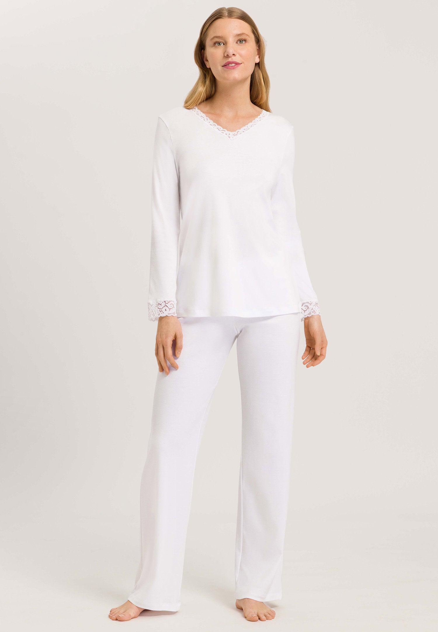 hanro-moments-pyjama-lang-white-baumwolle-spitze-set image 2