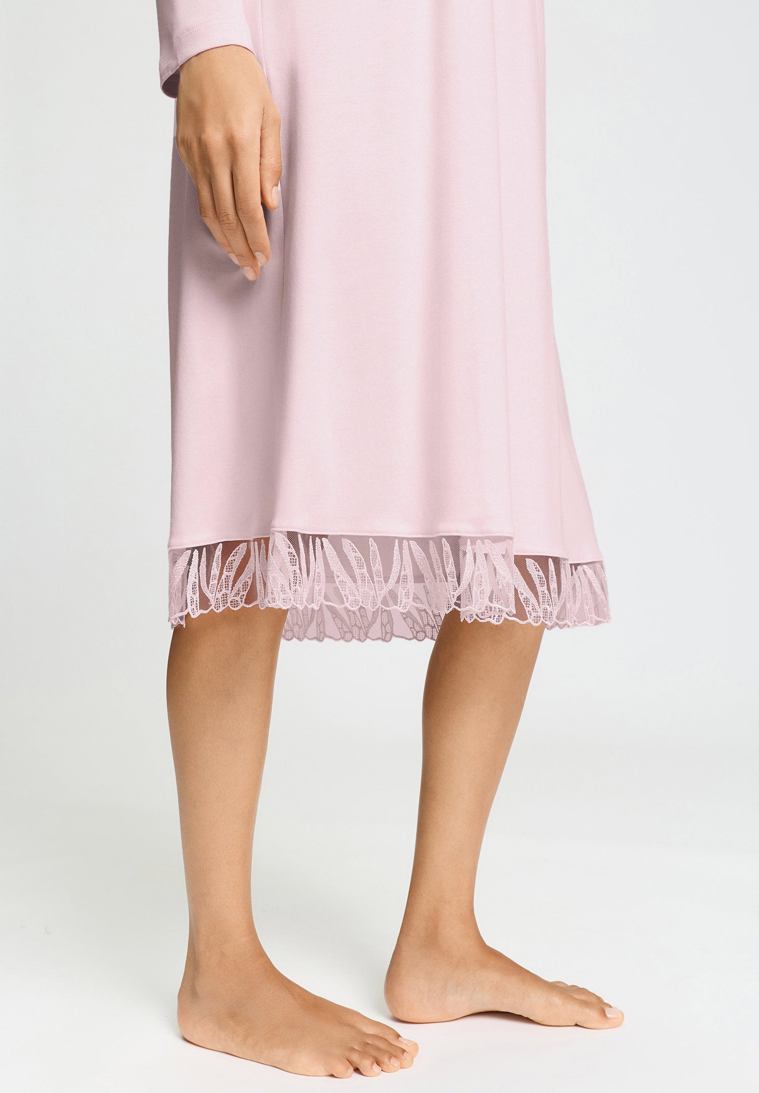 hanro-rosaria-nachthemd-110cm-langarm-rose-bath-baumwolle image 5
