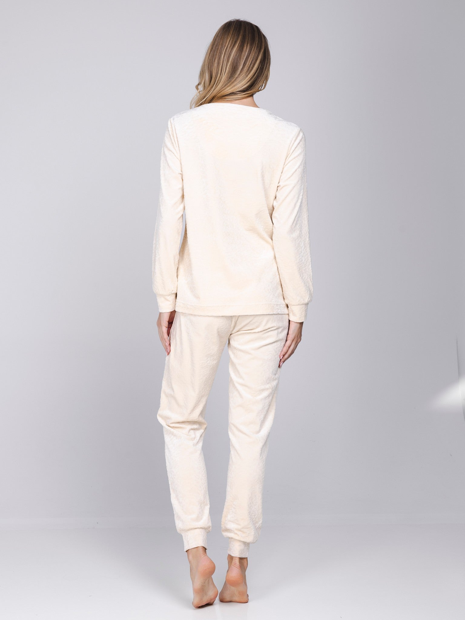 pastunette-softness-pyjama-creme-velours-fleece image 3