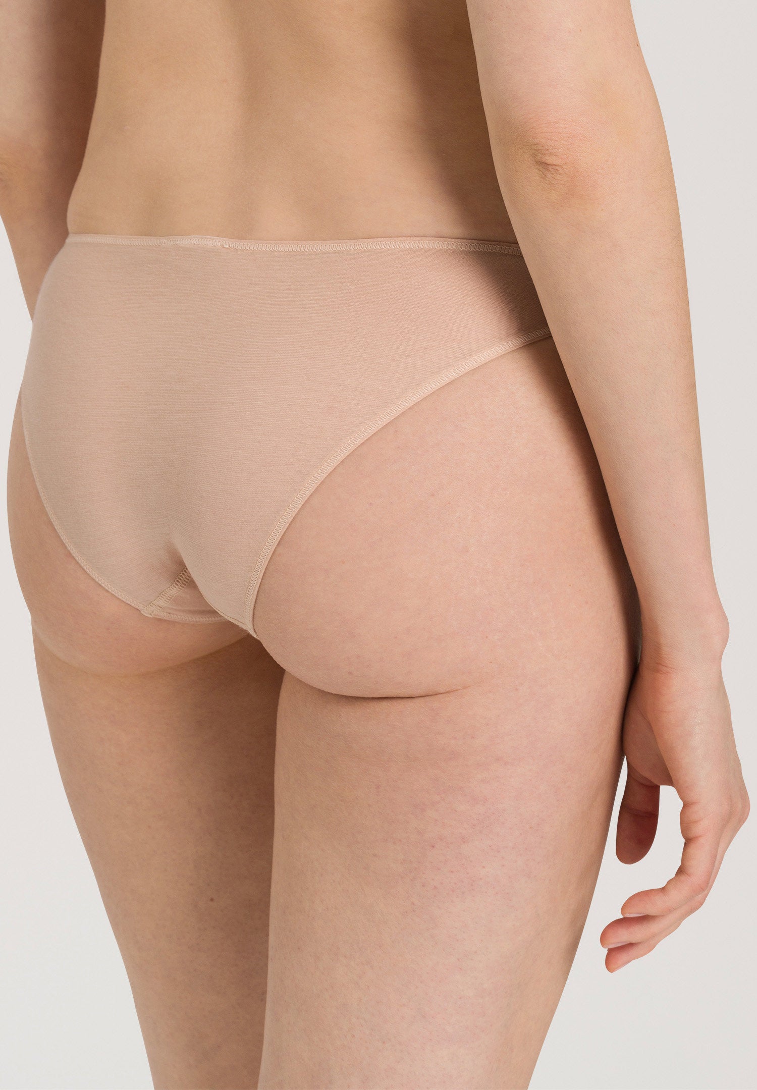hanro-ultralight-mini-briefs-slip-beige-baumwolle image 4