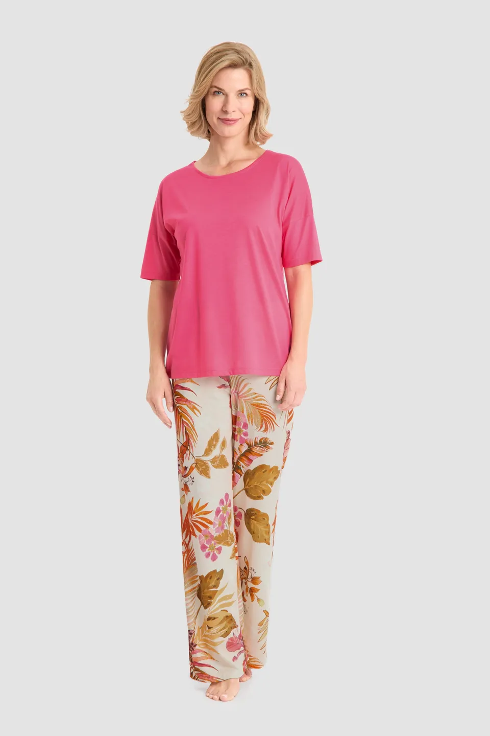 r-sch-be-happy-pyjama-lang-blumendruck-pink-modal image 1