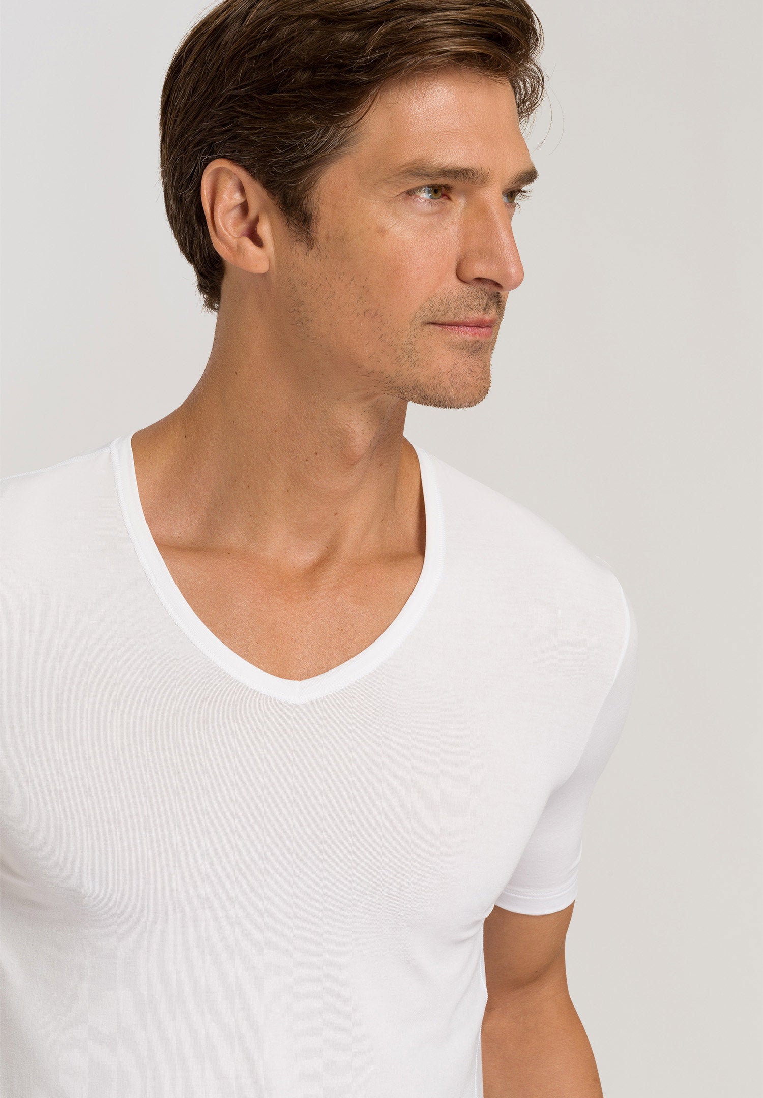 hanro-natural-function-v-neck-shirt-wei-tencel-herren image 6