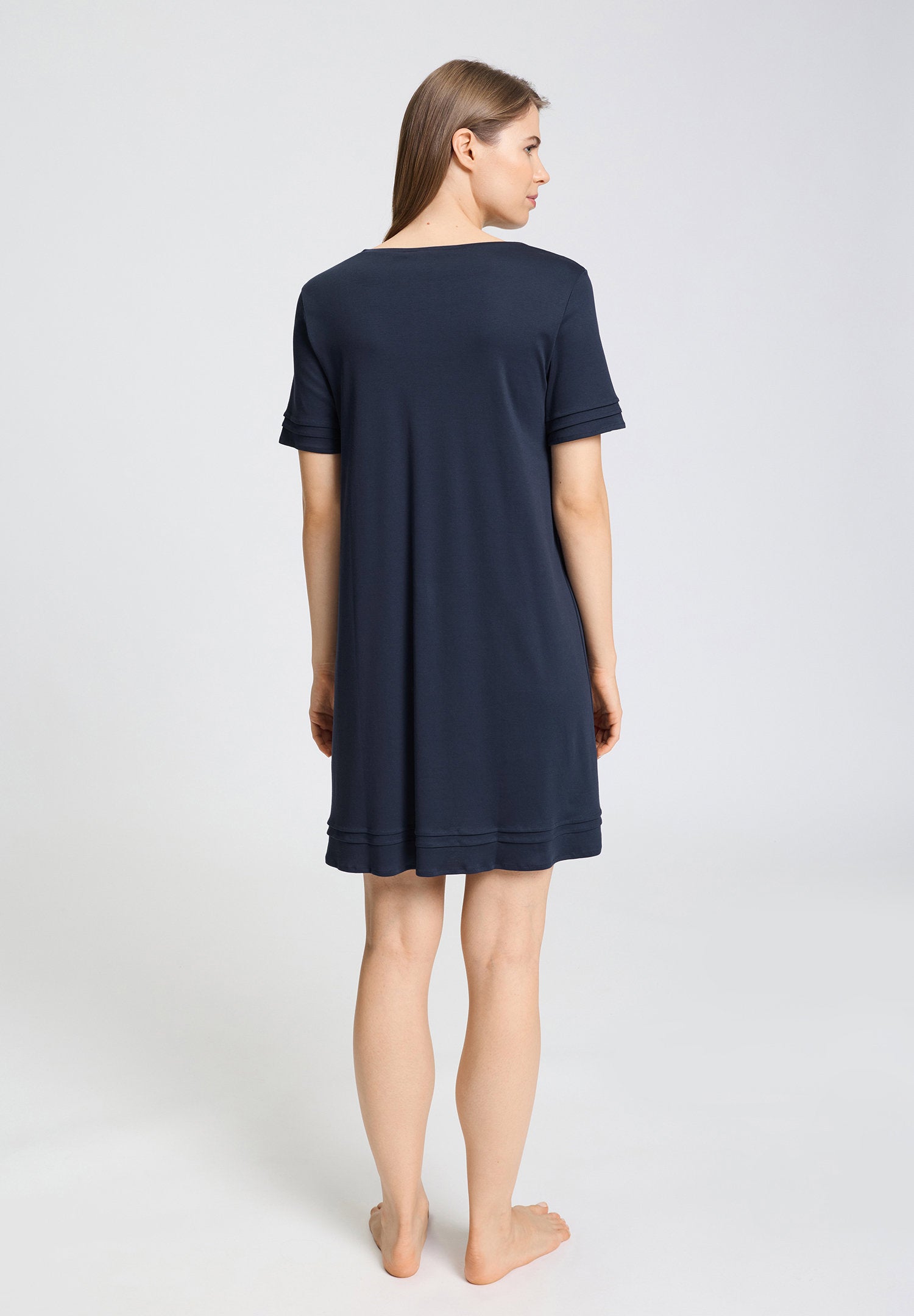hanro-pilar-nachthemd-kurzarm-95cm-deep-navy-baumwolle image 4