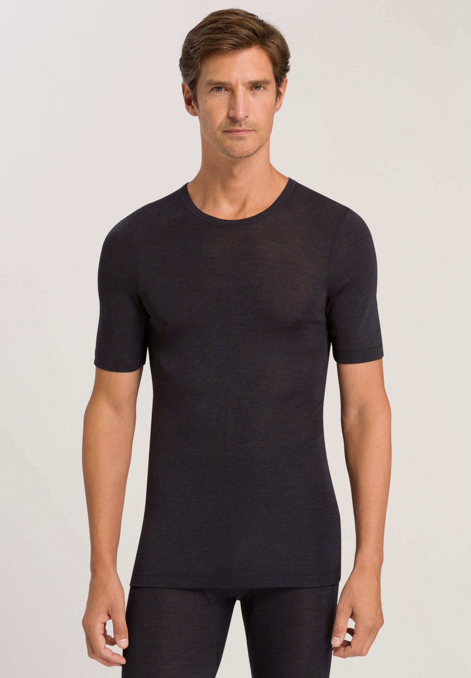 hanro-woolen-silk-shirt-073401-anthracite-wolle-seide image 2