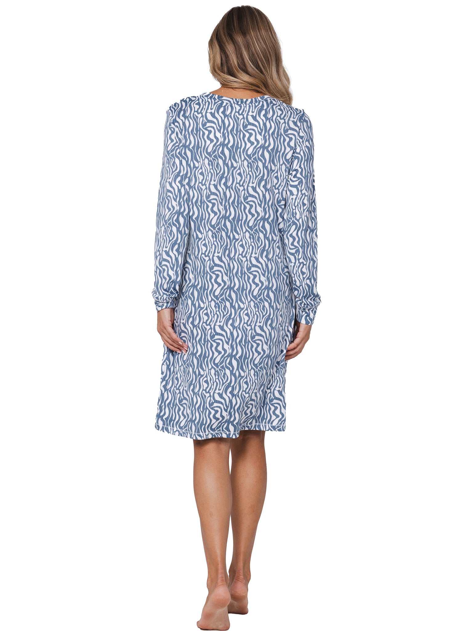 pastunette-blue-mirage-nachthemd-blau-langarm-fleece-print image 3