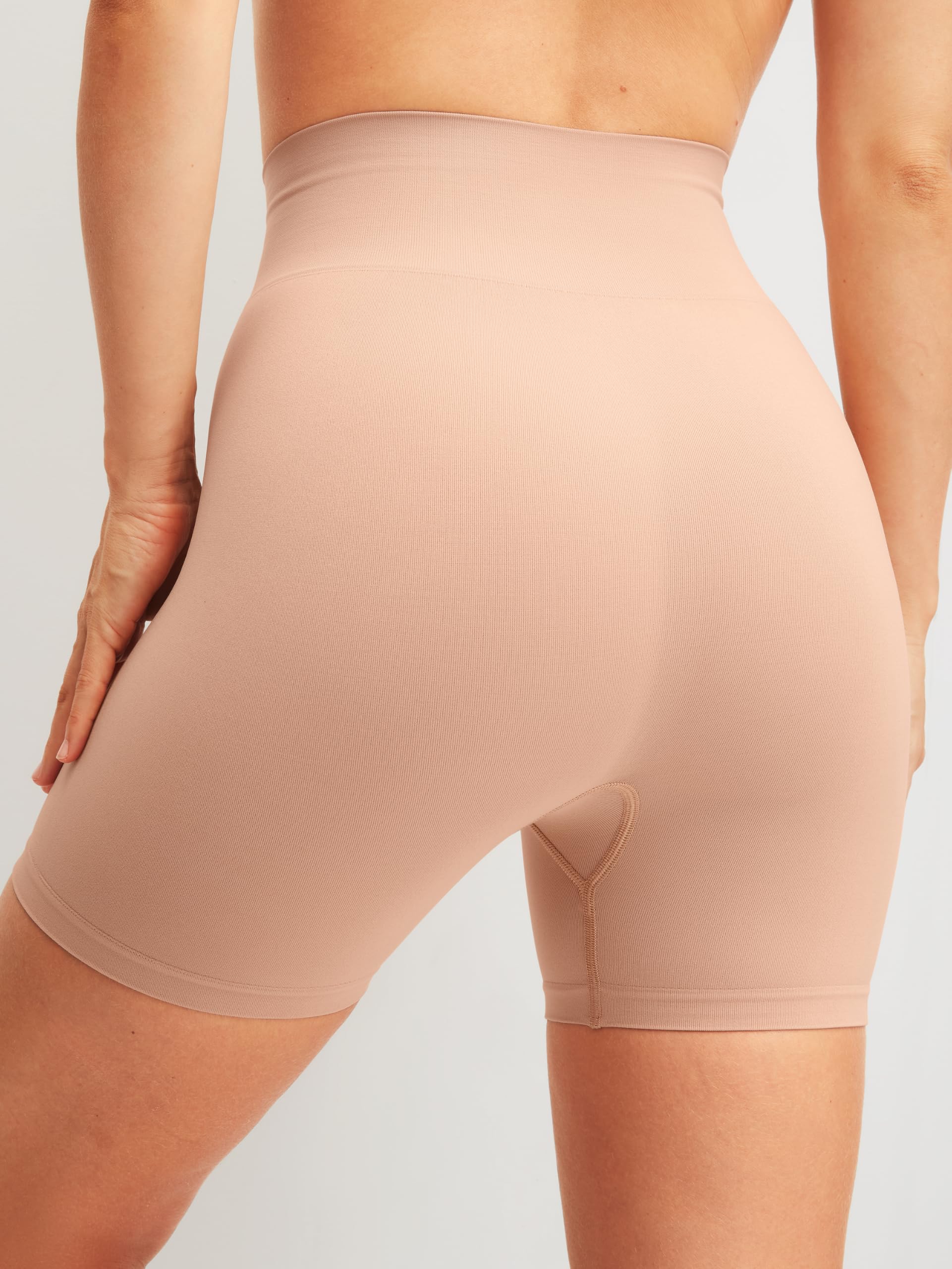 calida-sleek-skin-seamless-shape-radlerhose-damen-44-46-nahtlos image 4