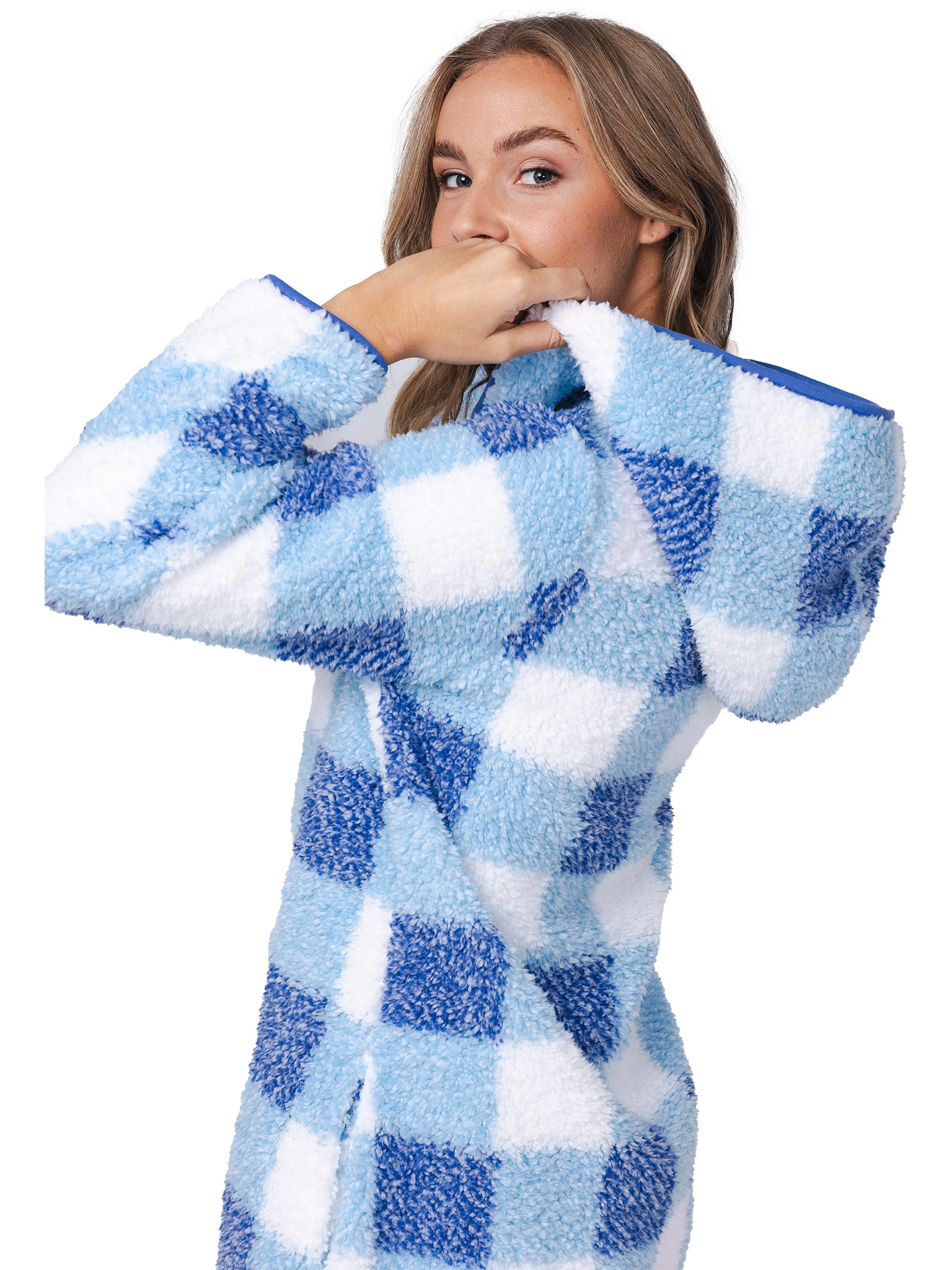 rebelle-frozen-sky-bademantel-blau-kapuze-sherpa image 5