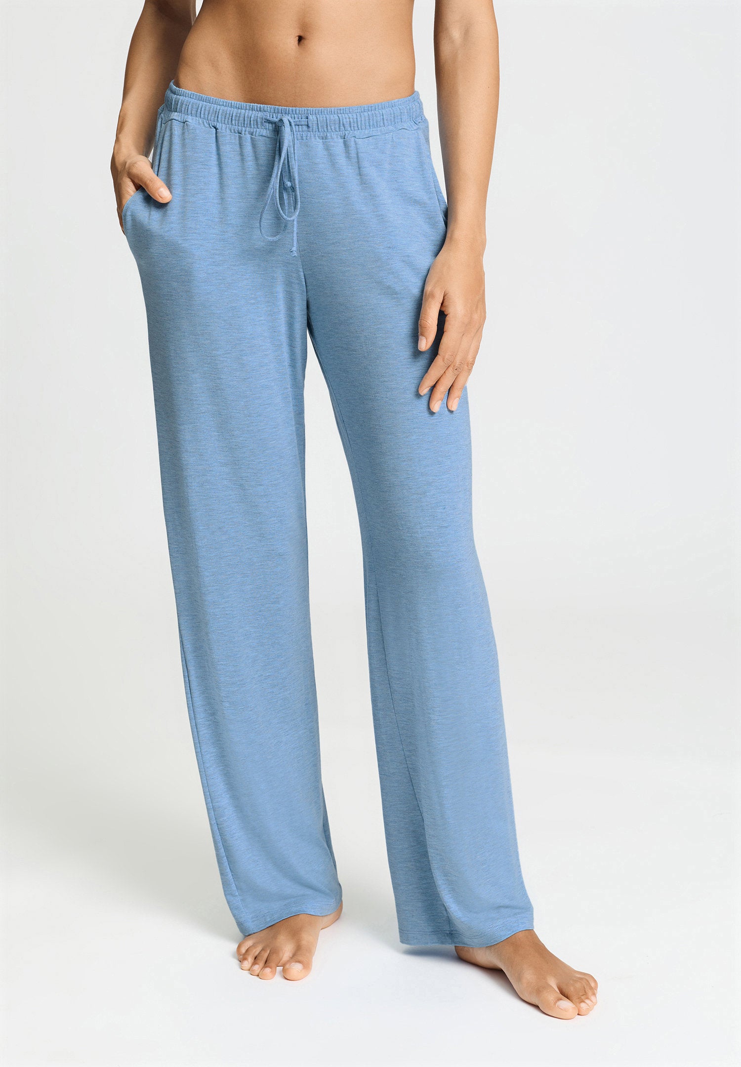 hanro-natural-elegance-hose-lang-bluebird-melange-viskose image 2