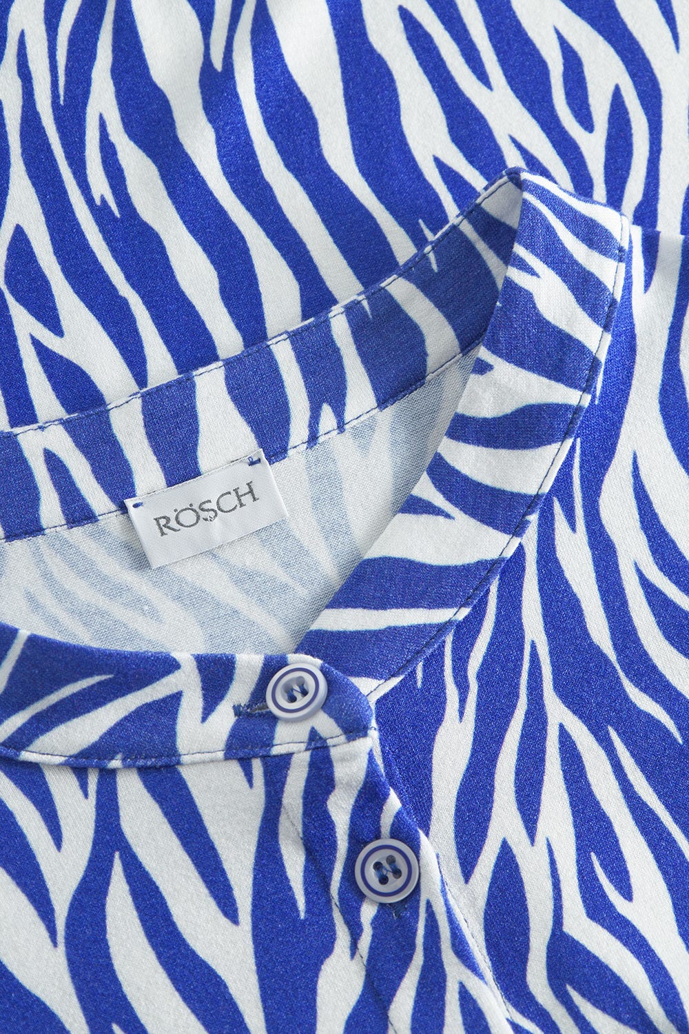 r-sch-be-happy-strandkleid-jersey-knielang-blau-zebra-print image 4