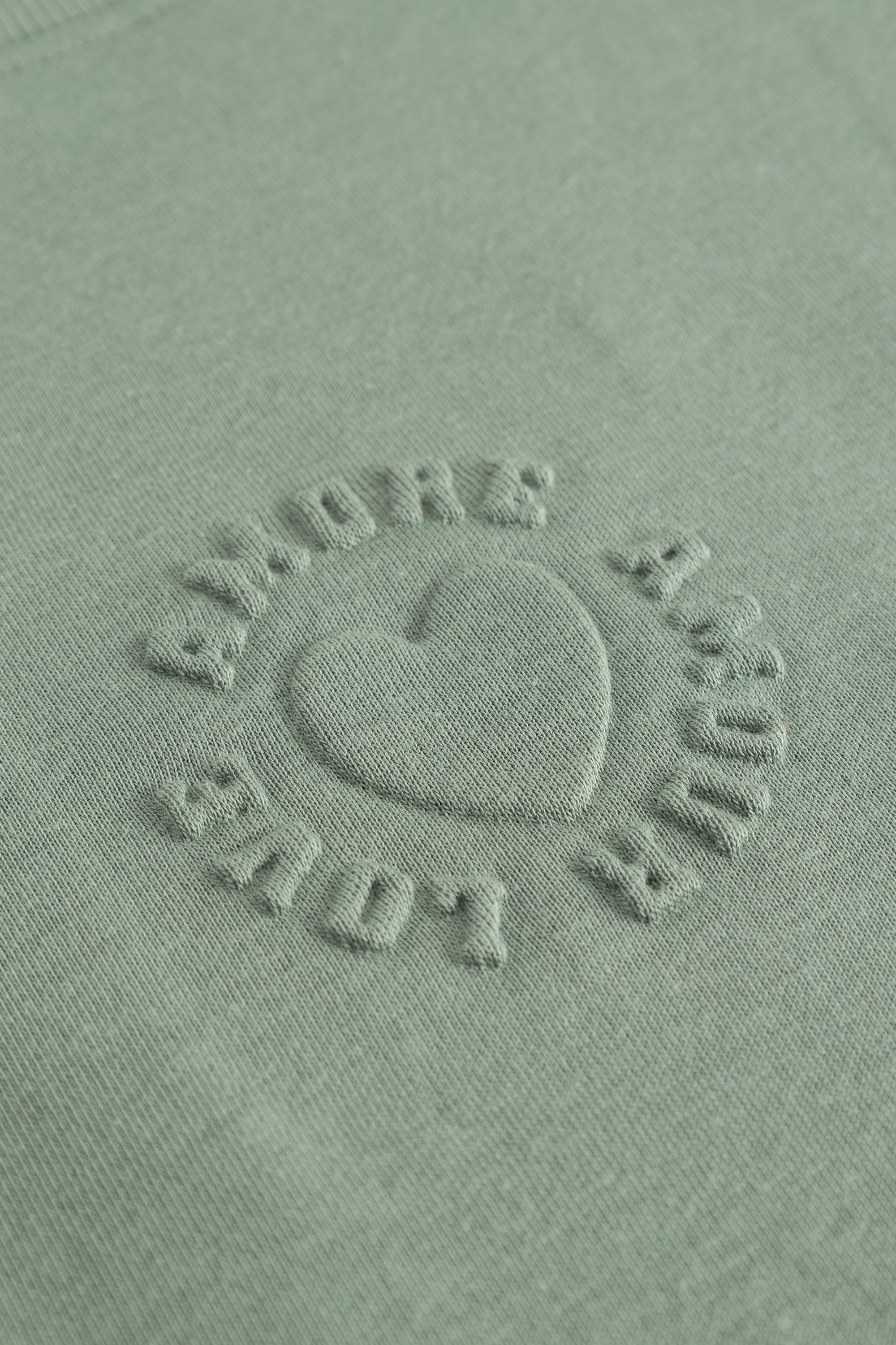 r-sch-be-happy-sweatshirt-langarm-gr-n-modal-frontlogo image 6