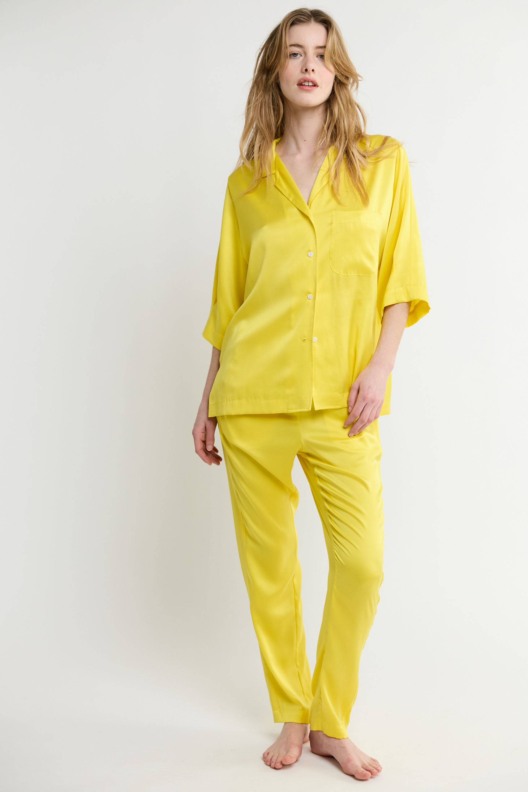 sunday-in-bed-mia-top-schlafshirt-seidensatin-dreiviertelarm image 2