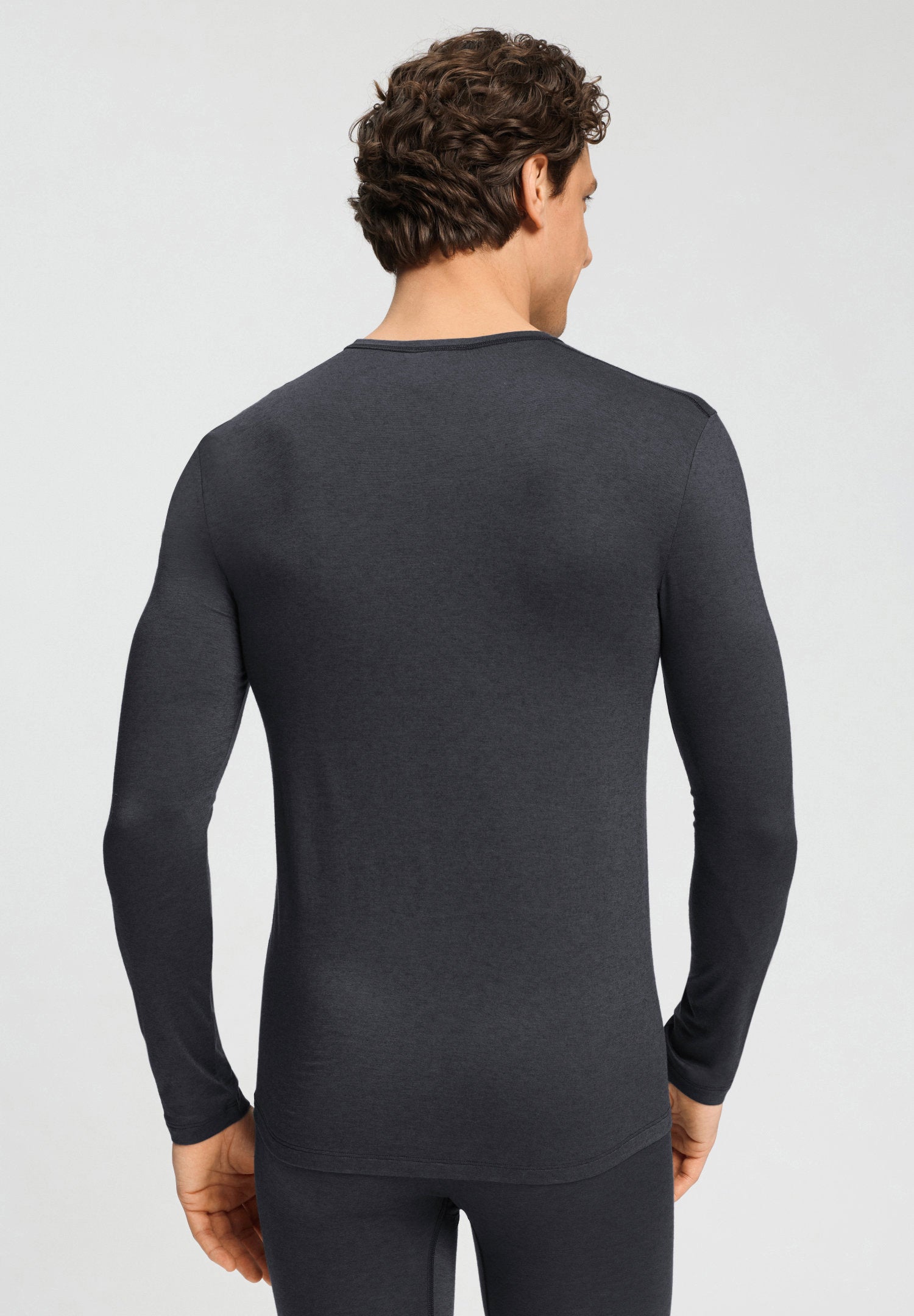hanro-natural-function-073312-shirt-charcoal-art-merino image 4