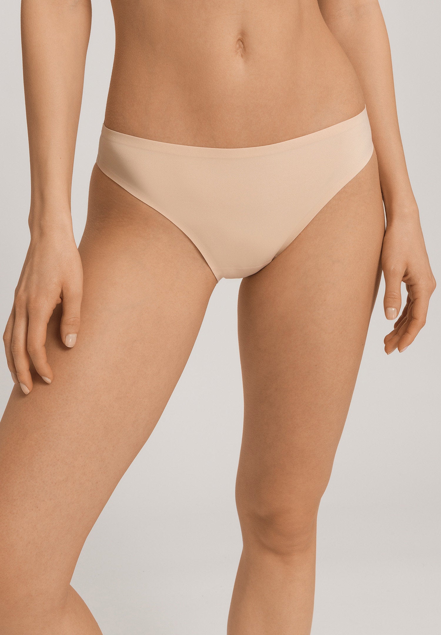 hanro-invisible-touch-mini-slip-beige-nahtlos-mikrofaser image 2