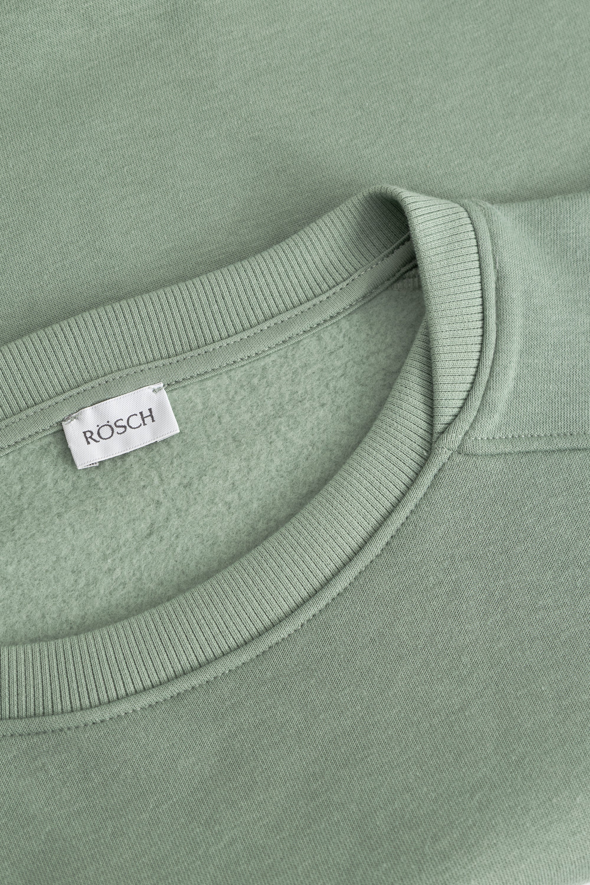 r-sch-be-happy-sweatshirt-langarm-gr-n-modal-frontlogo image 5