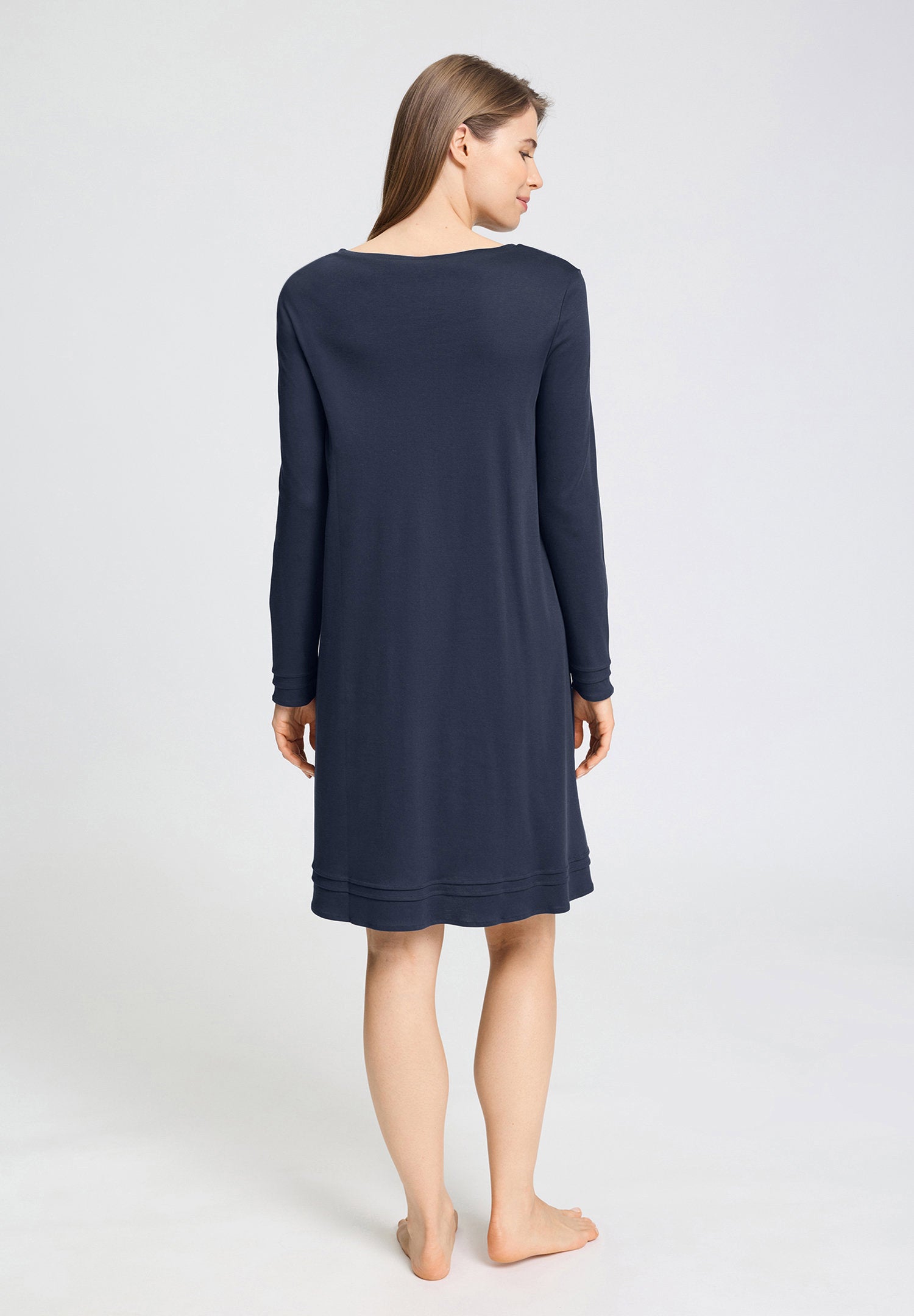hanro-pilar-nachthemd-100cm-deep-navy-damen-baumwolle image 4